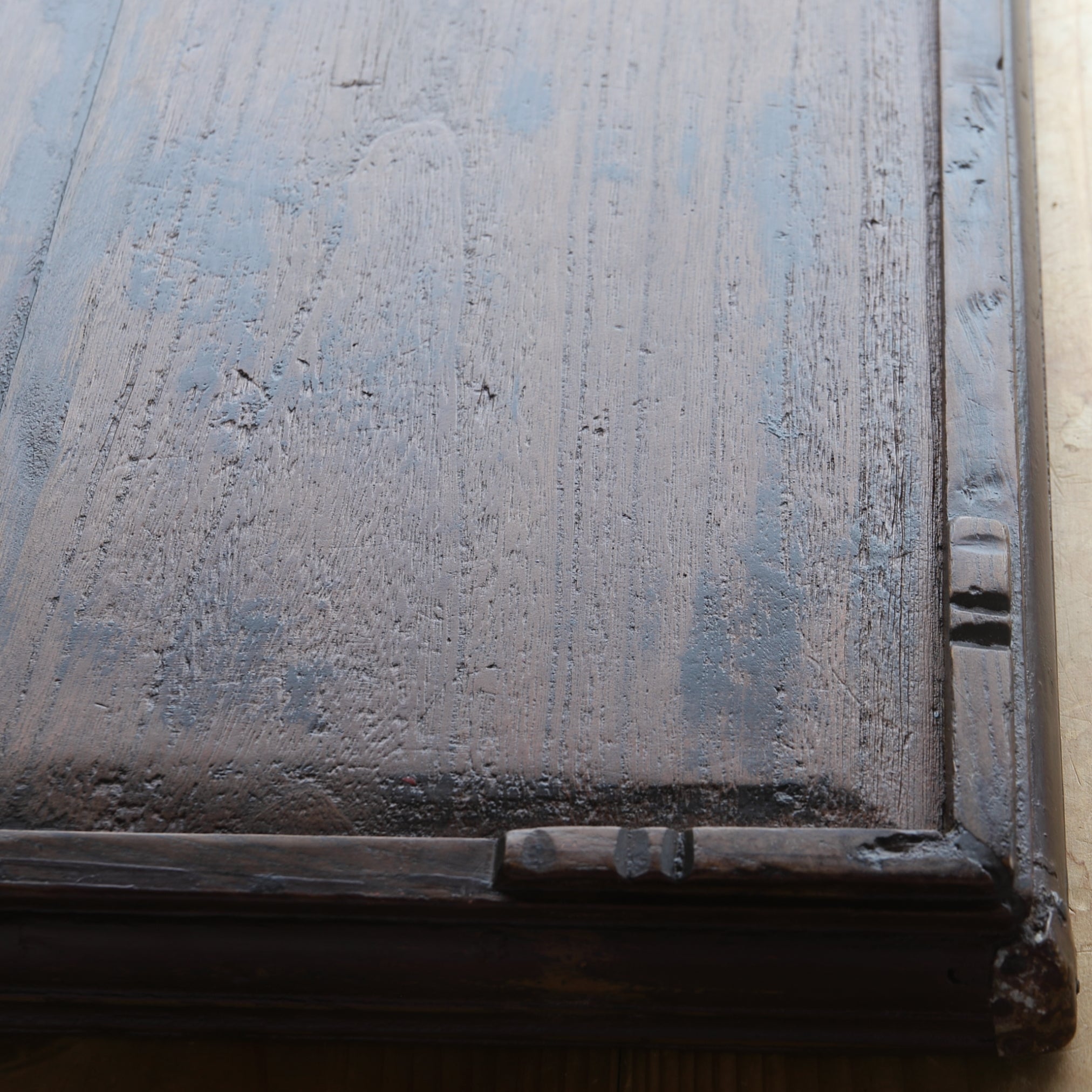 BANDEJA DE MADERA GRANDE, En forma de cuadrada, a4, Dinastía Joseon(1392–1897 d. C.)