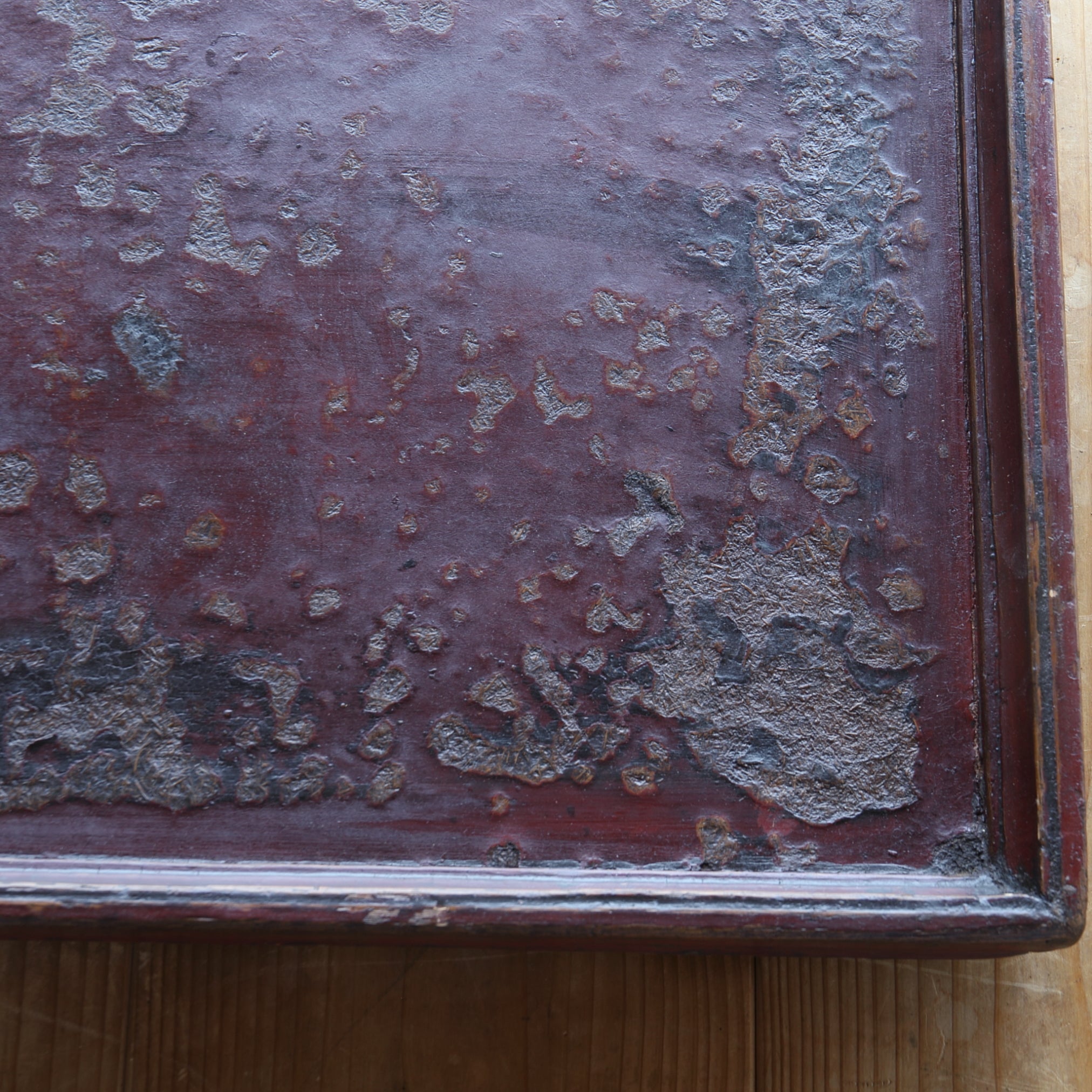 BANDEJA DE MADERA GRANDE, En forma de cuadrada, a5, Dinastía Joseon(1392–1897 d. C.)