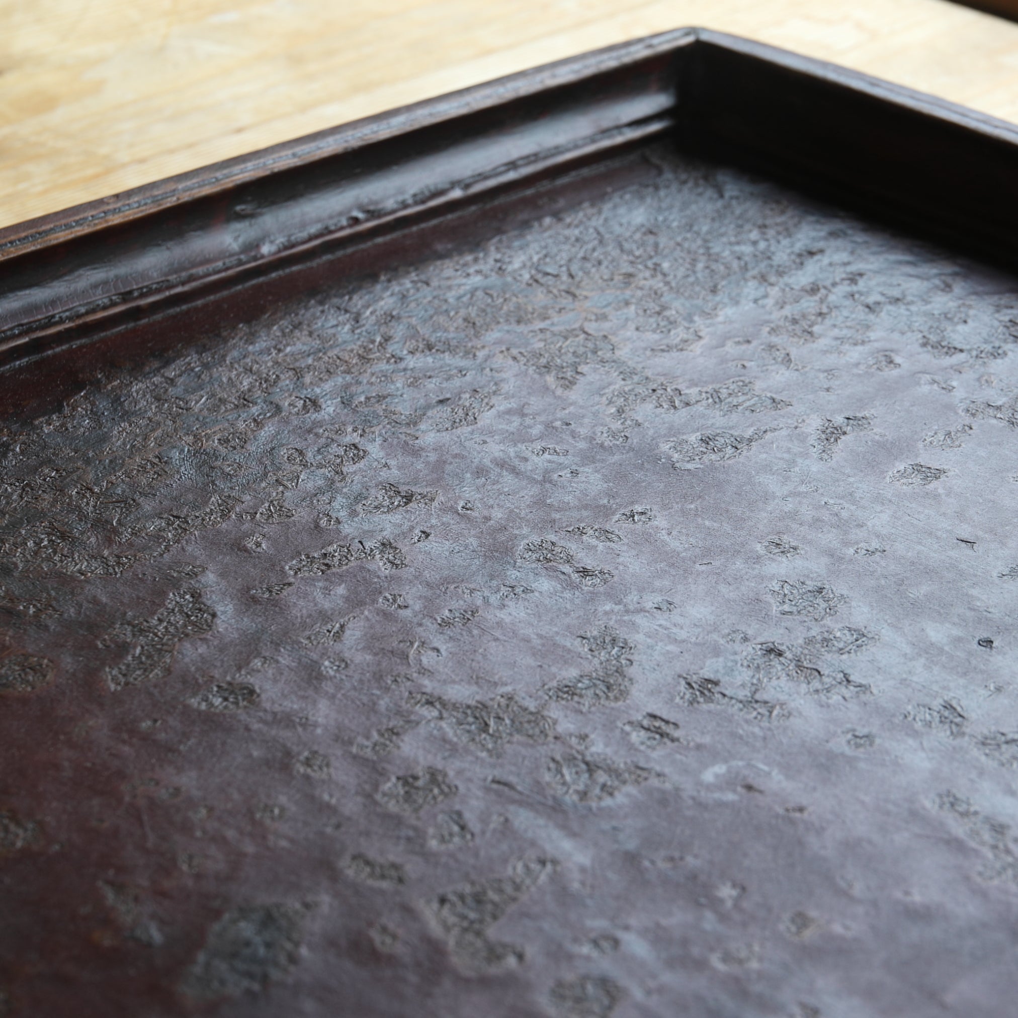 BANDEJA DE MADERA GRANDE, En forma de cuadrada, a5, Dinastía Joseon(1392–1897 d. C.)