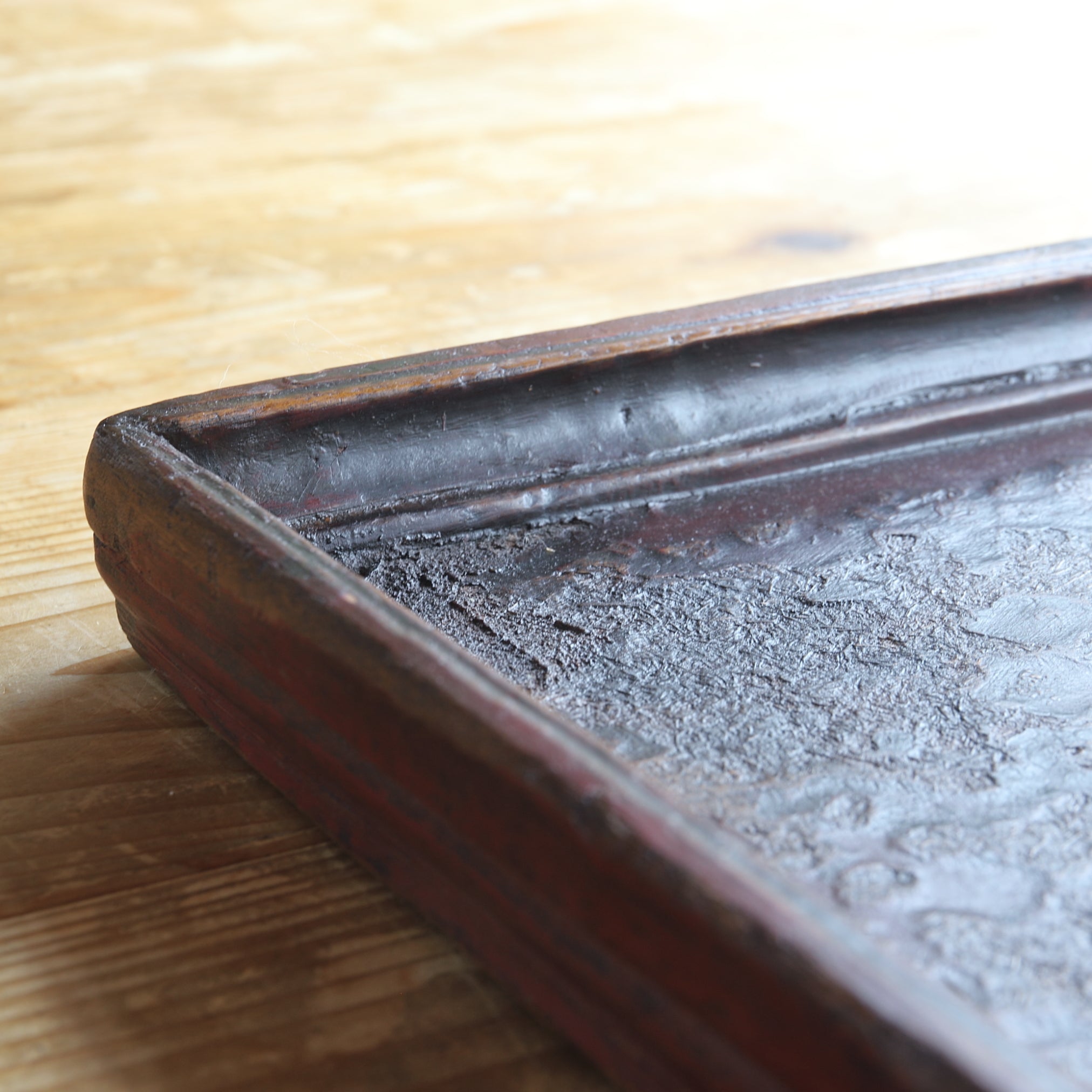 BANDEJA DE MADERA GRANDE, En forma de cuadrada, a5, Dinastía Joseon(1392–1897 d. C.)
