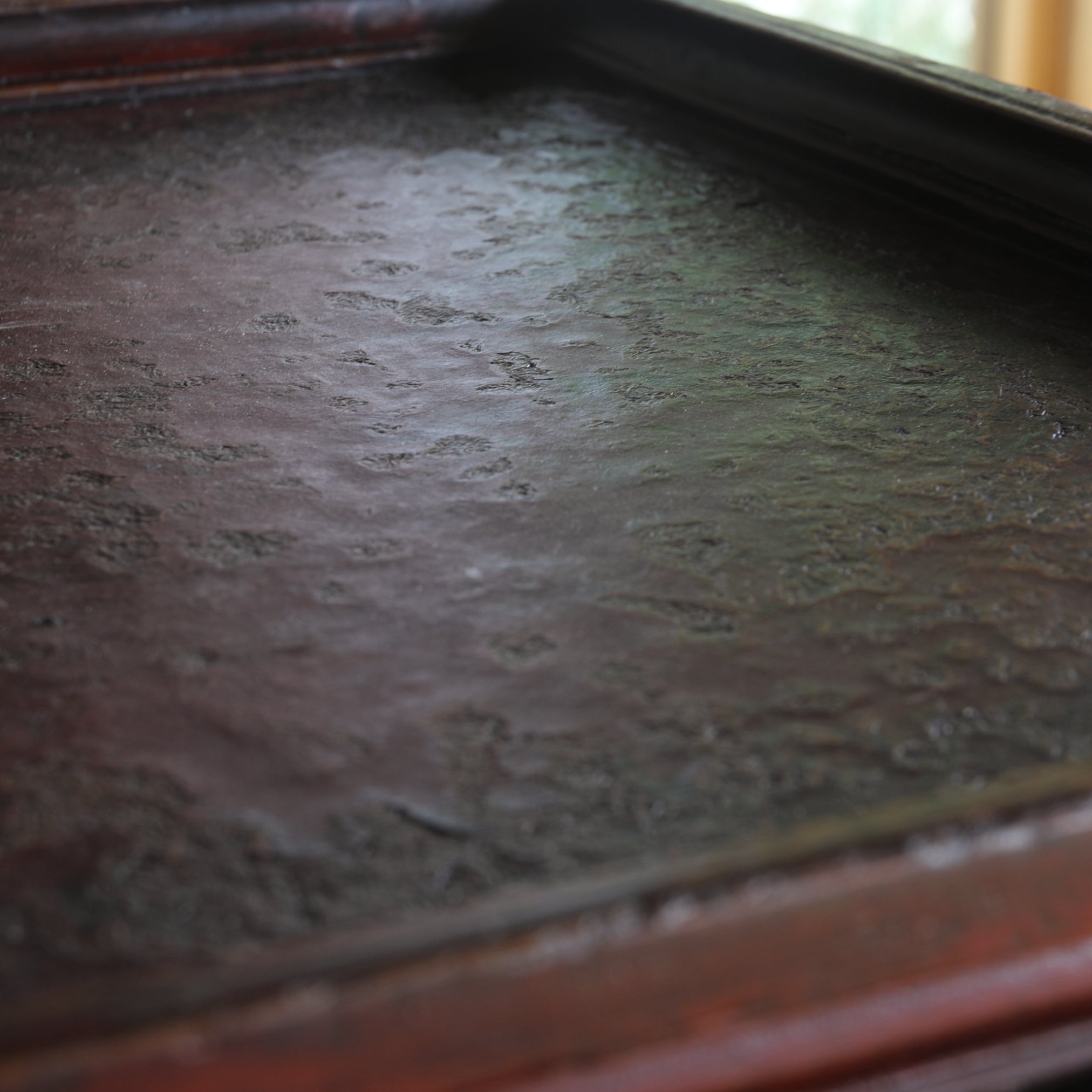 BANDEJA DE MADERA GRANDE, En forma de cuadrada, a5, Dinastía Joseon(1392–1897 d. C.)