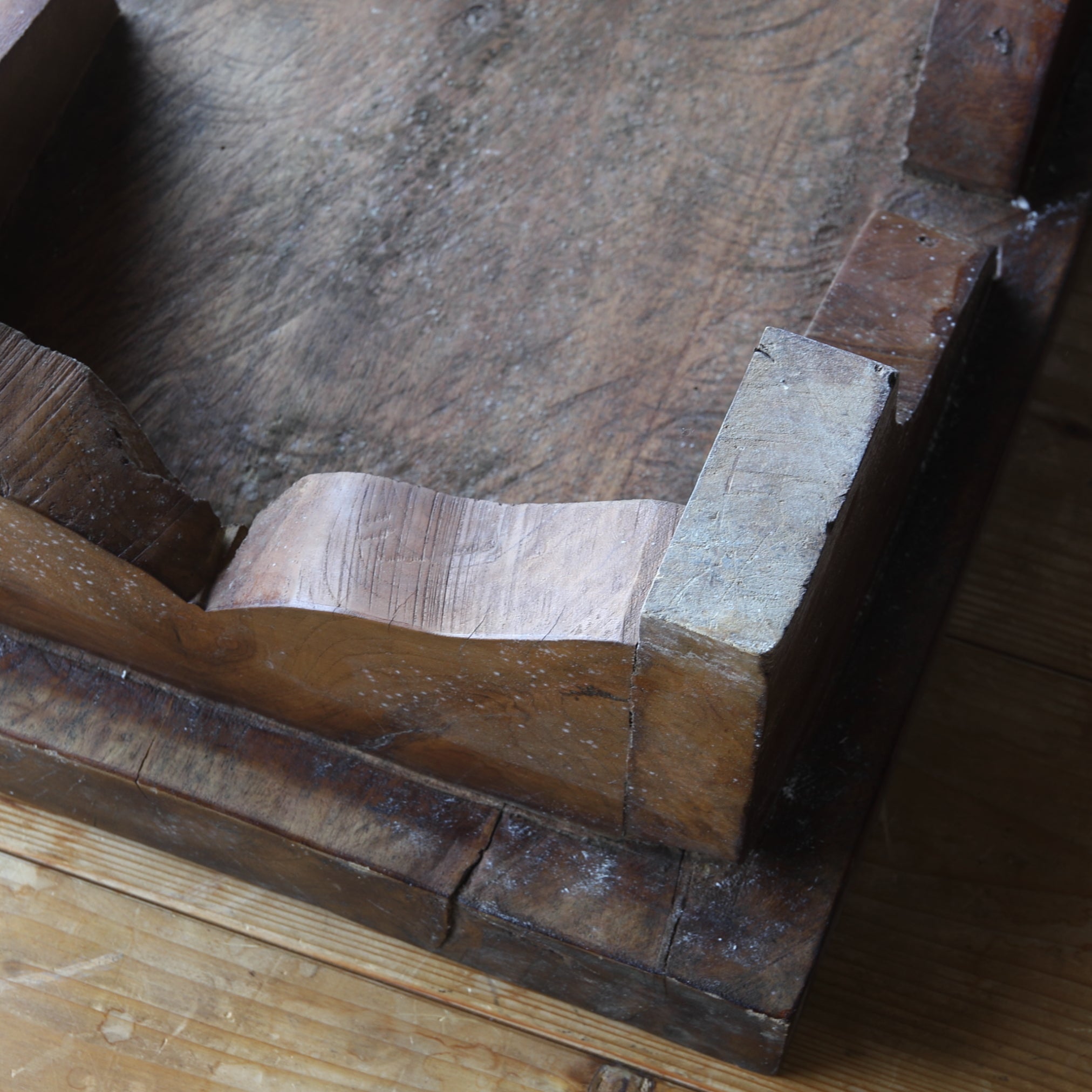 SOPORTE DE MADERA, Dinastía Joseon(1392–1897 d. C.)