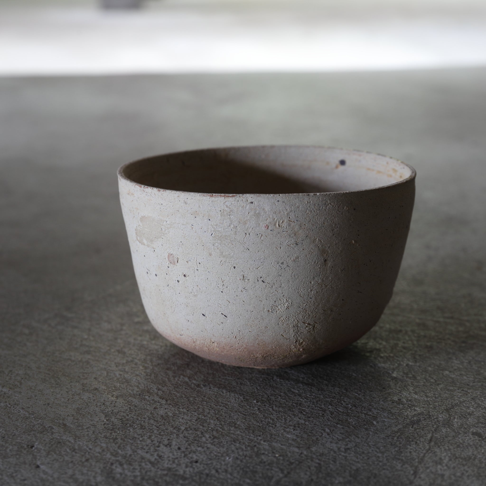 SCHALE / RÖHRE / TEESCHALE, Graue Irdenware, proto-seladon, 1, Frühling–Streitende Reiche(770–221 v. Chr.)