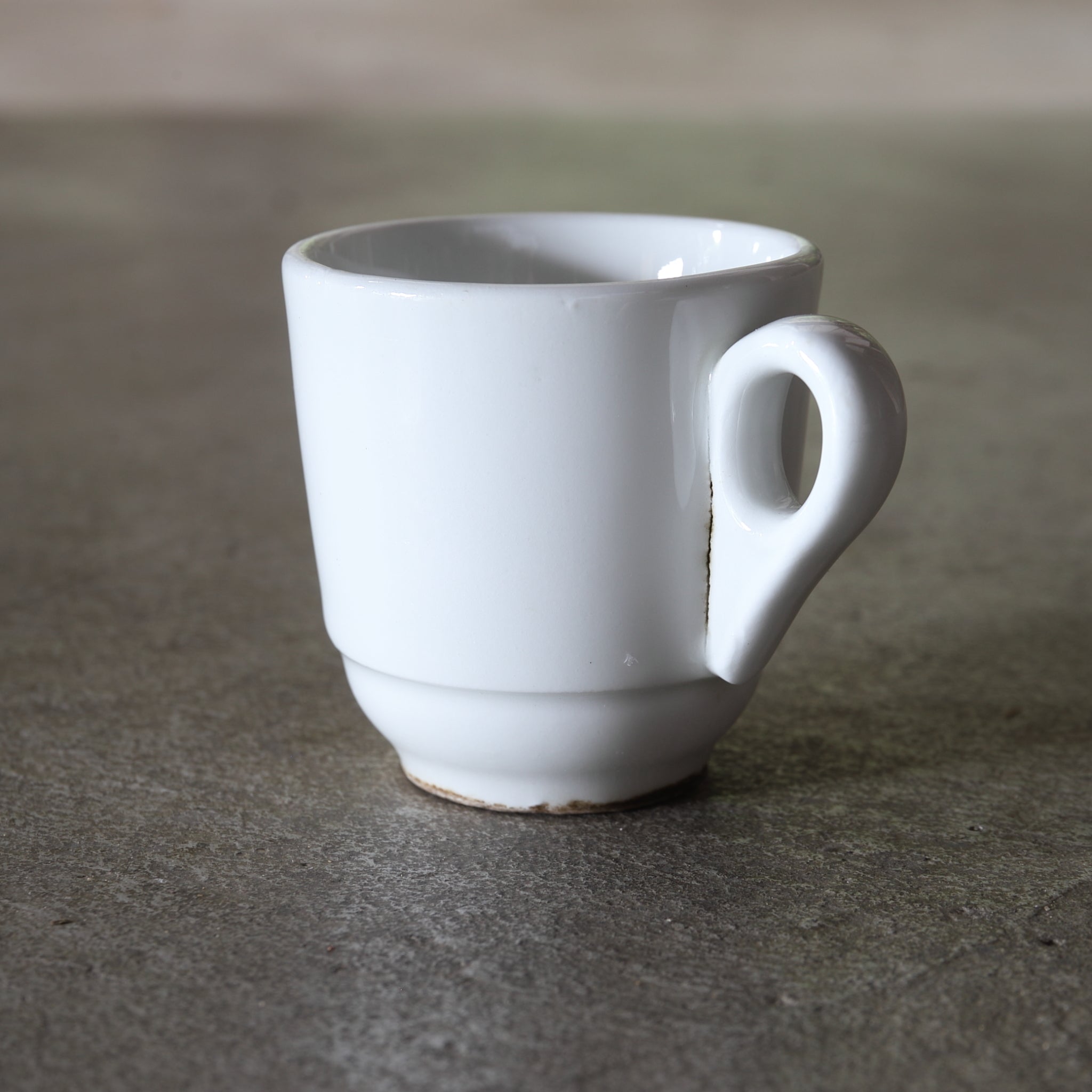 TAZA PARA BRÛLOT, Porcelana blanca, Antigüedad francesa, Moderno(Siglos XIX–XX)