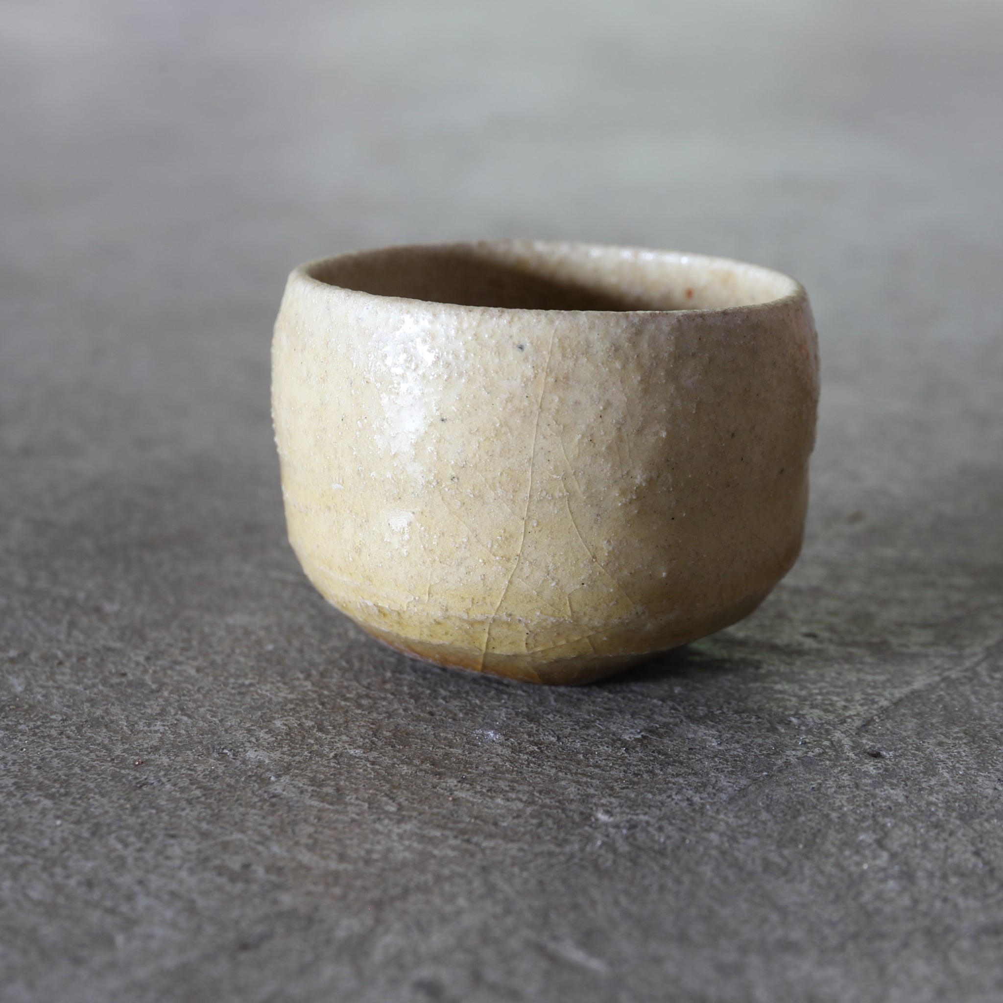 SAKE-SCHALE, Ki-Seto, Edo-Zeit(1603–1867 n. Chr.)
