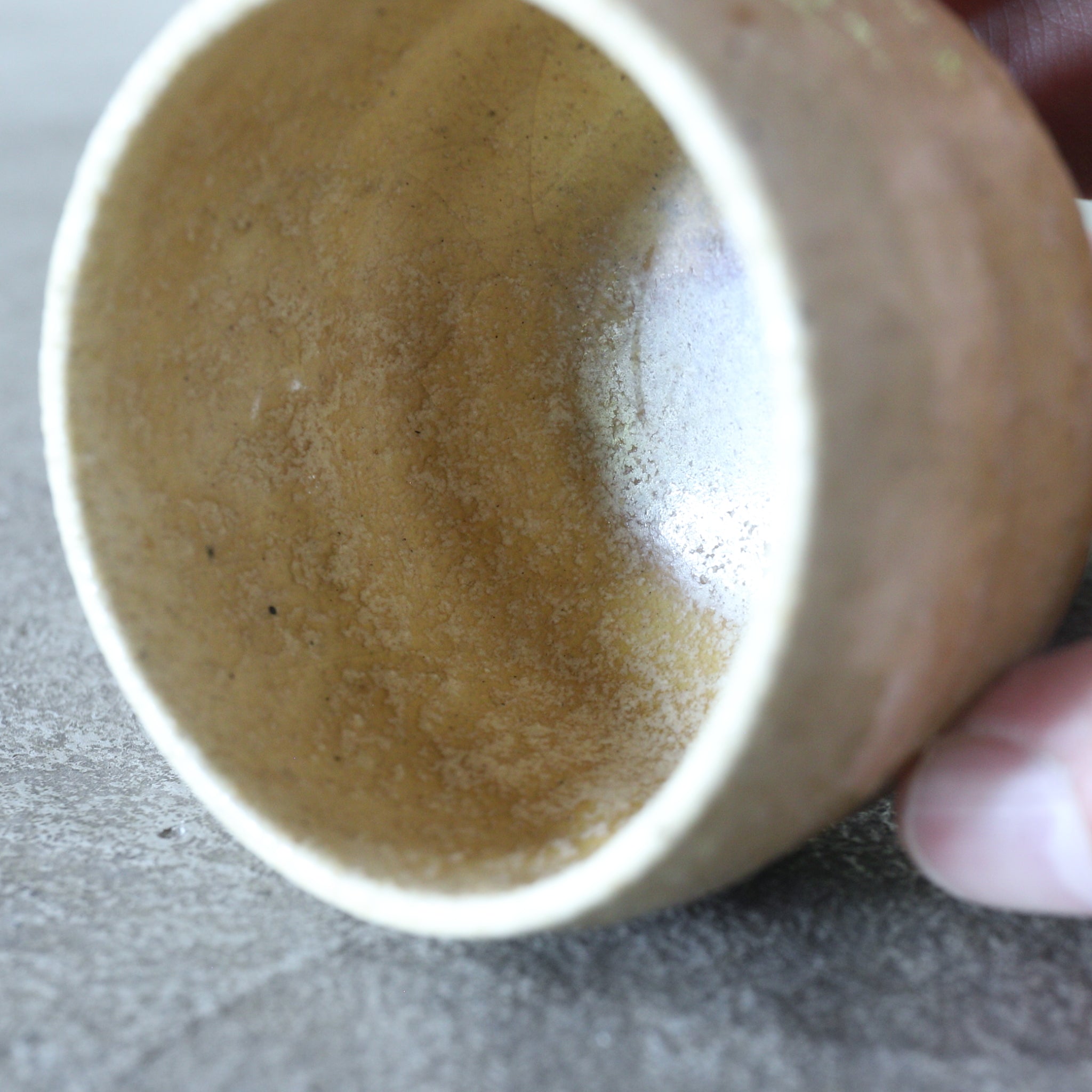 TAZA DE SAKE, Ki-Seto, Período Edo(1603–1867 d. C.)