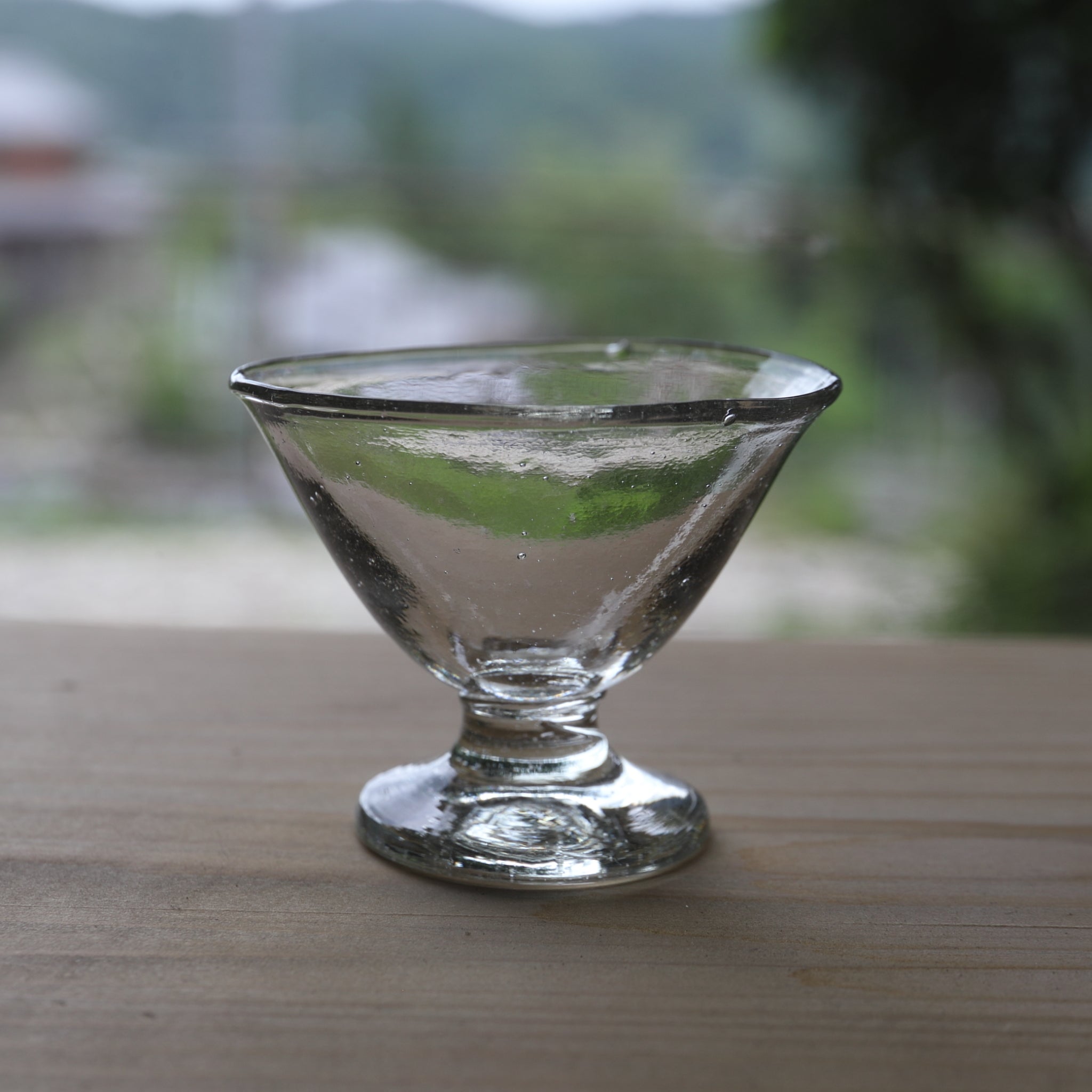 COPA CON PIE ALTO DE VIDRIO, Juego de 5, Período Meiji(1868–1912 d. C.)