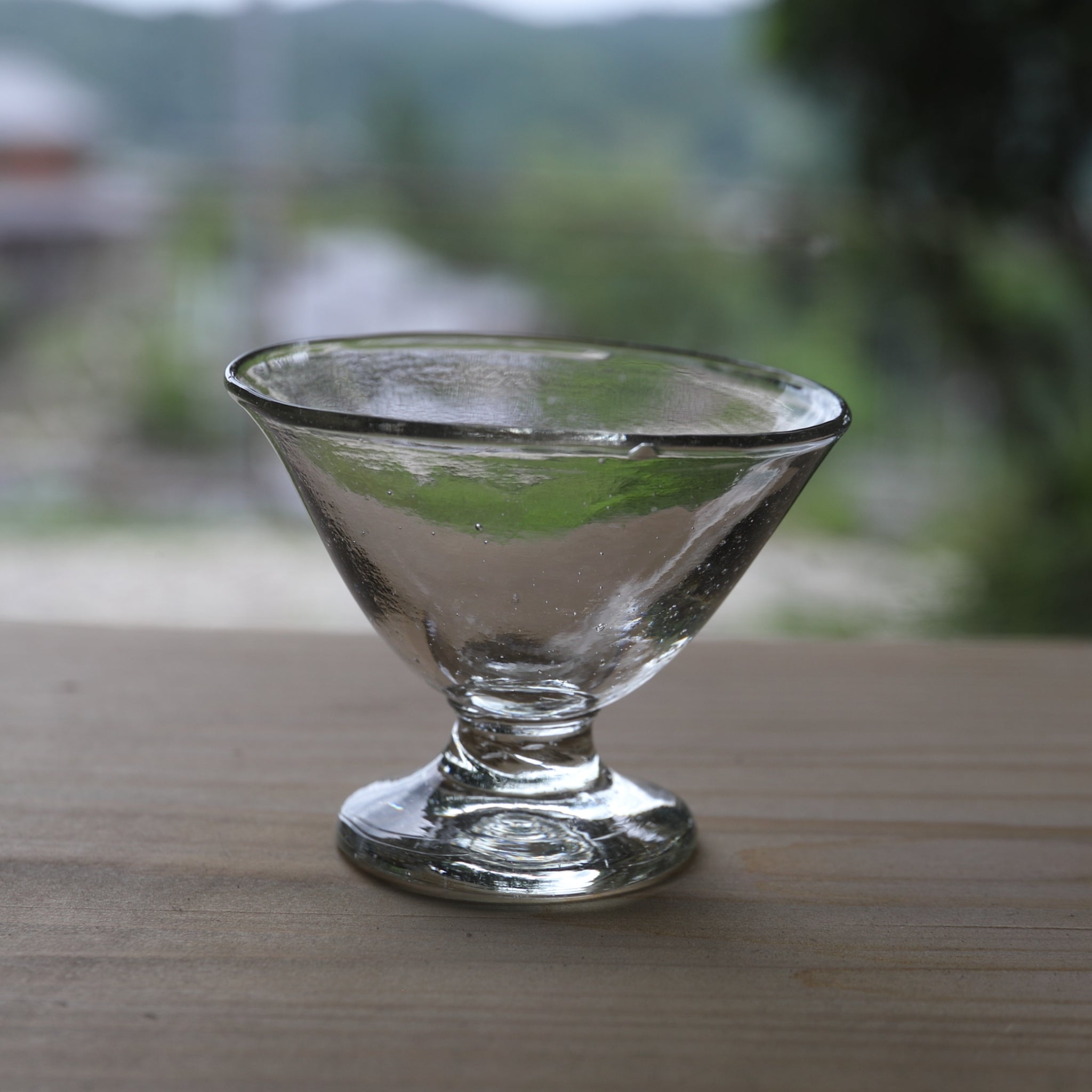 COPA CON PIE ALTO DE VIDRIO, Juego de 5, Período Meiji(1868–1912 d. C.)