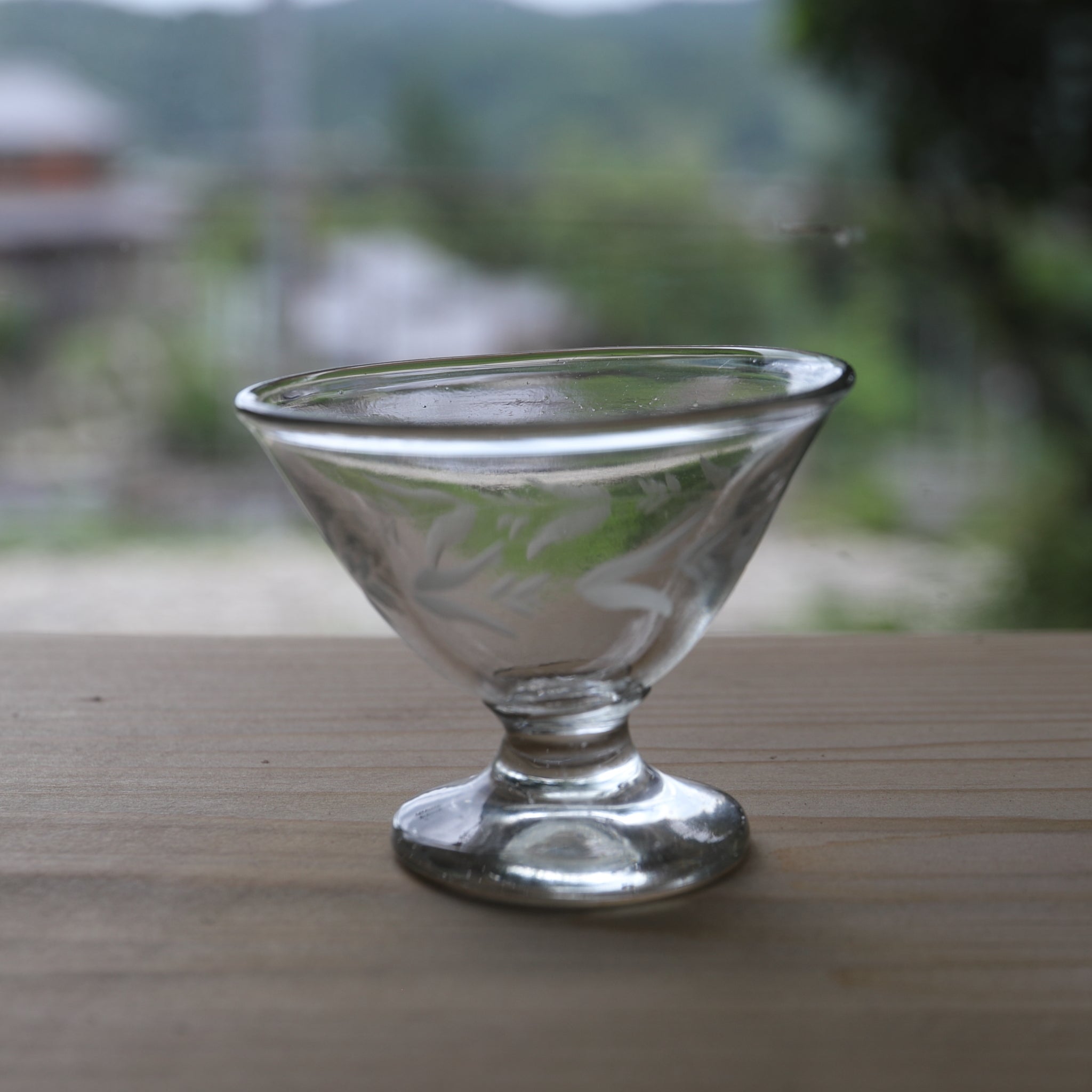 COPA CON PIE ALTO DE VIDRIO, Juego de 5, Período Meiji(1868–1912 d. C.)