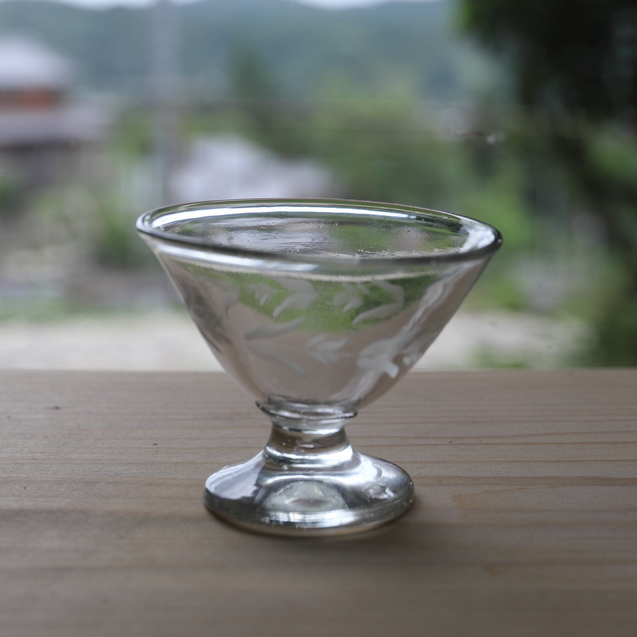 COPA CON PIE ALTO DE VIDRIO, Juego de 5, Período Meiji(1868–1912 d. C.)