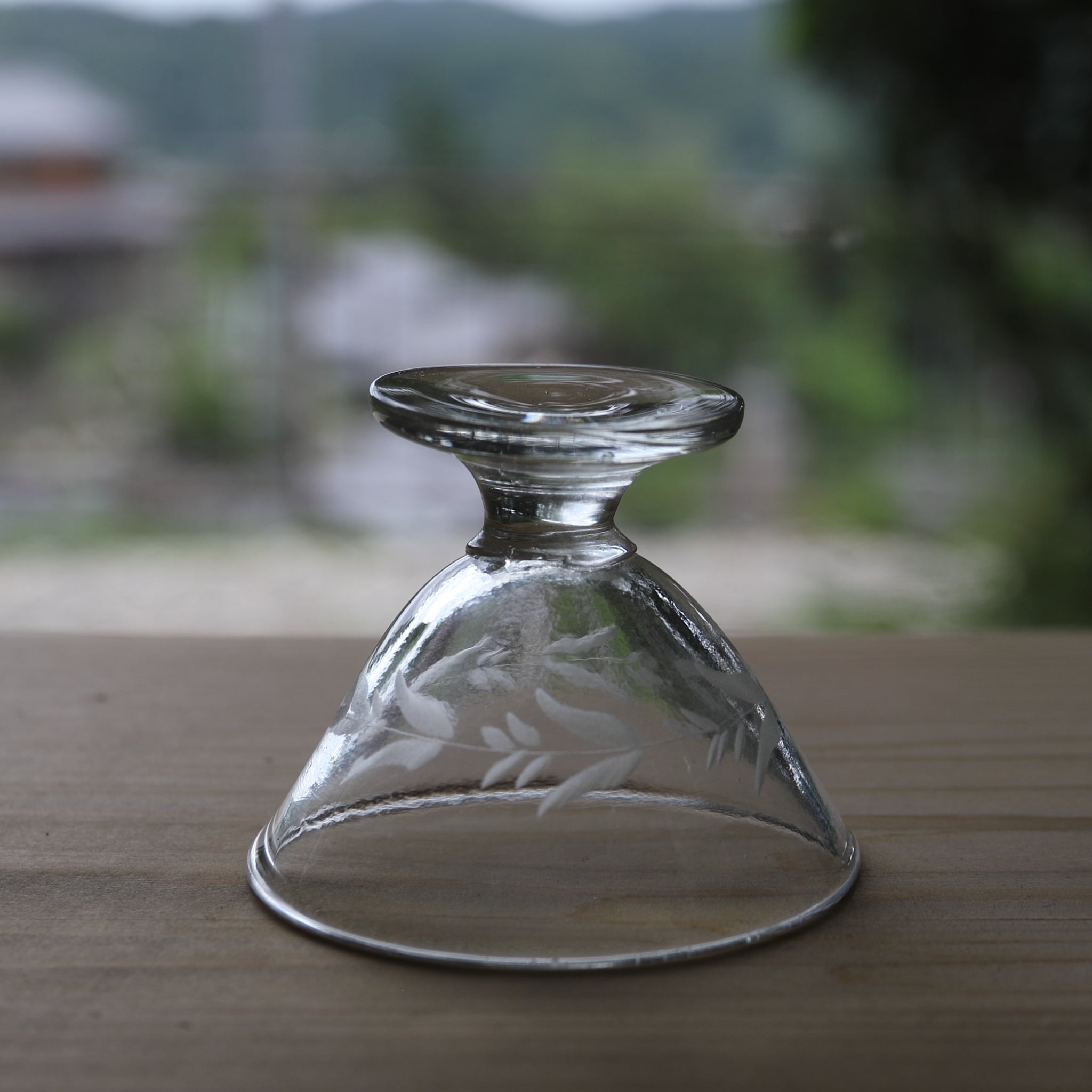 COPA CON PIE ALTO DE VIDRIO, Juego de 5, Período Meiji(1868–1912 d. C.)