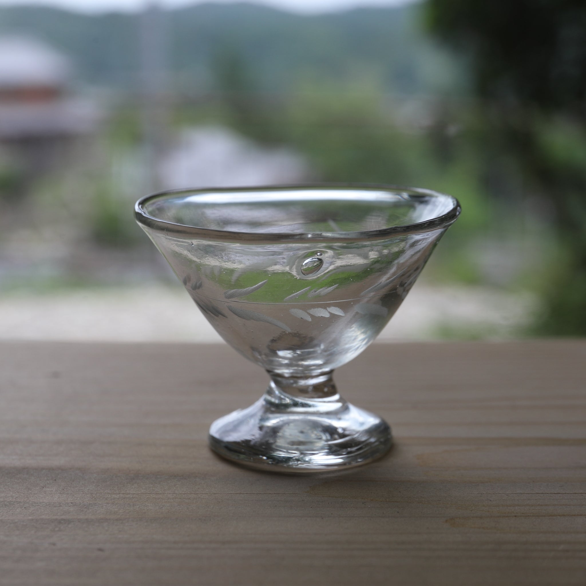 COPA CON PIE ALTO DE VIDRIO, Juego de 5, Período Meiji(1868–1912 d. C.)