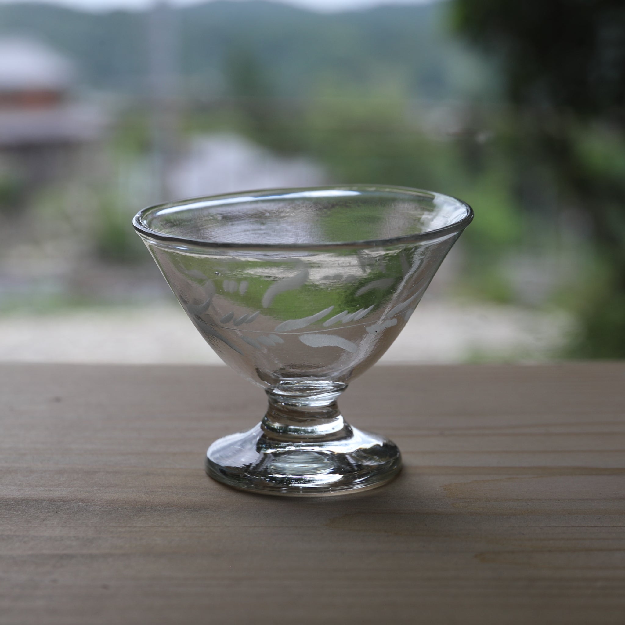 COPA CON PIE ALTO DE VIDRIO, Juego de 5, Período Meiji(1868–1912 d. C.)