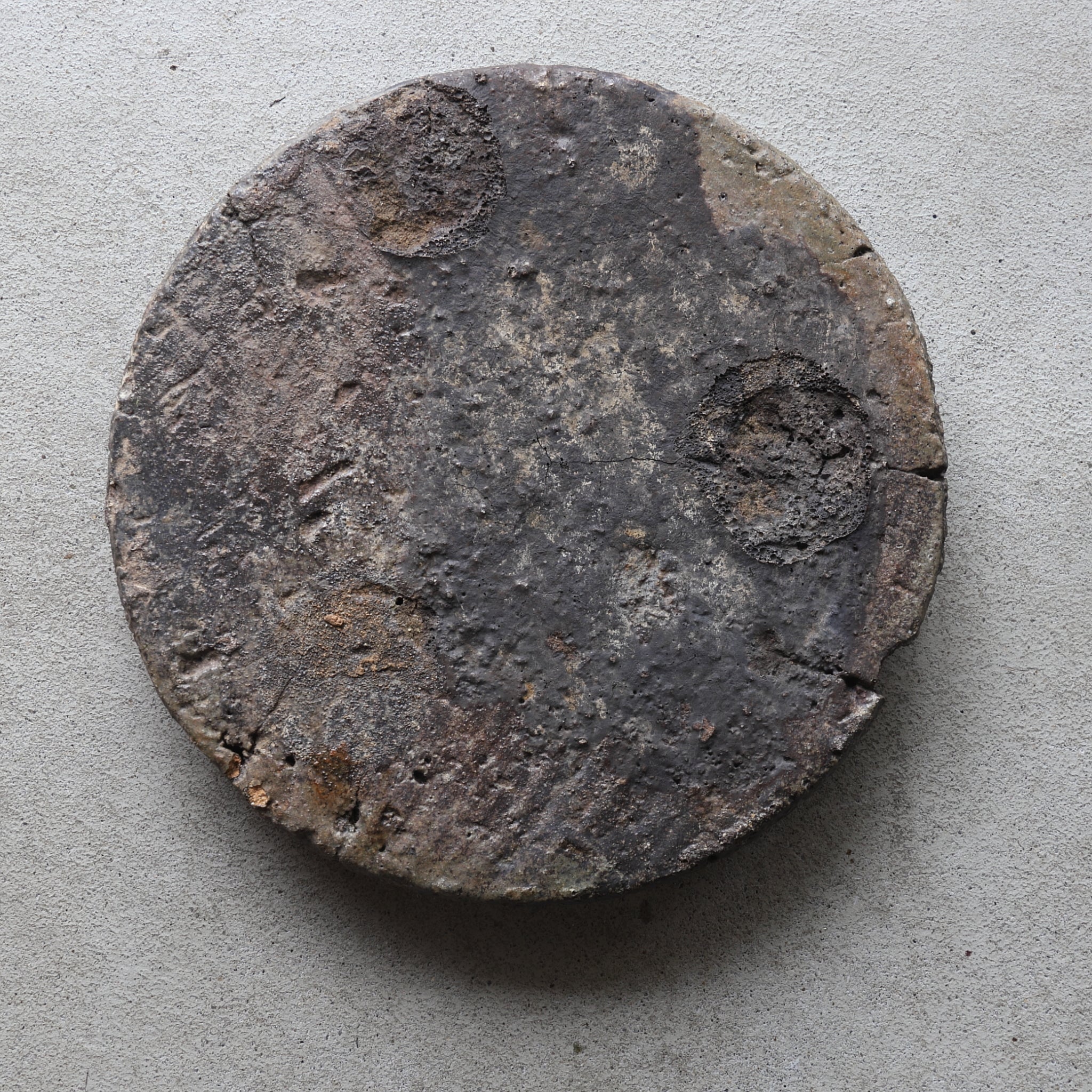PLACA DE CERÁMICA, Ko-Iwami, Período Meiji(1868–1912 d. C.)