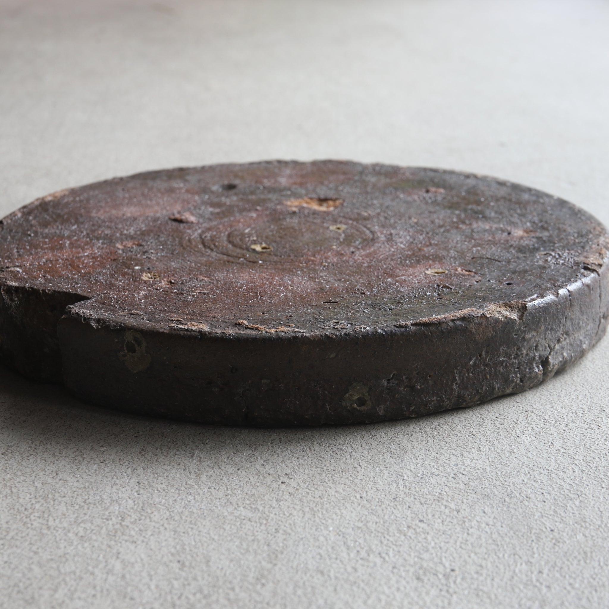 PLACA DE CERÁMICA, Ko-Iwami, Período Meiji(1868–1912 d. C.)