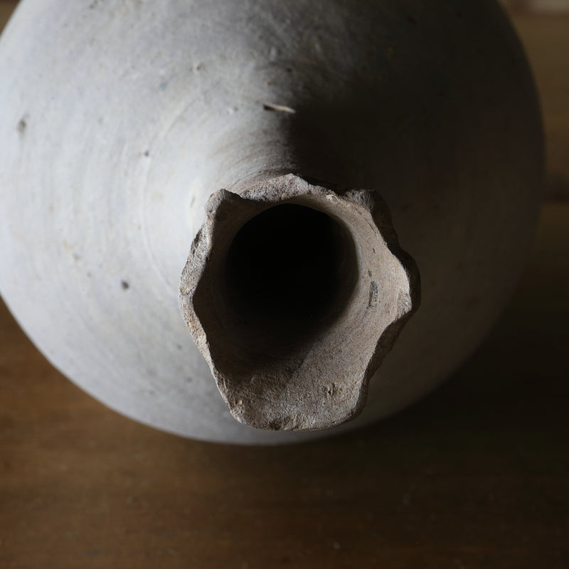 新羅土器長頚壺  新羅時代/668-900CE