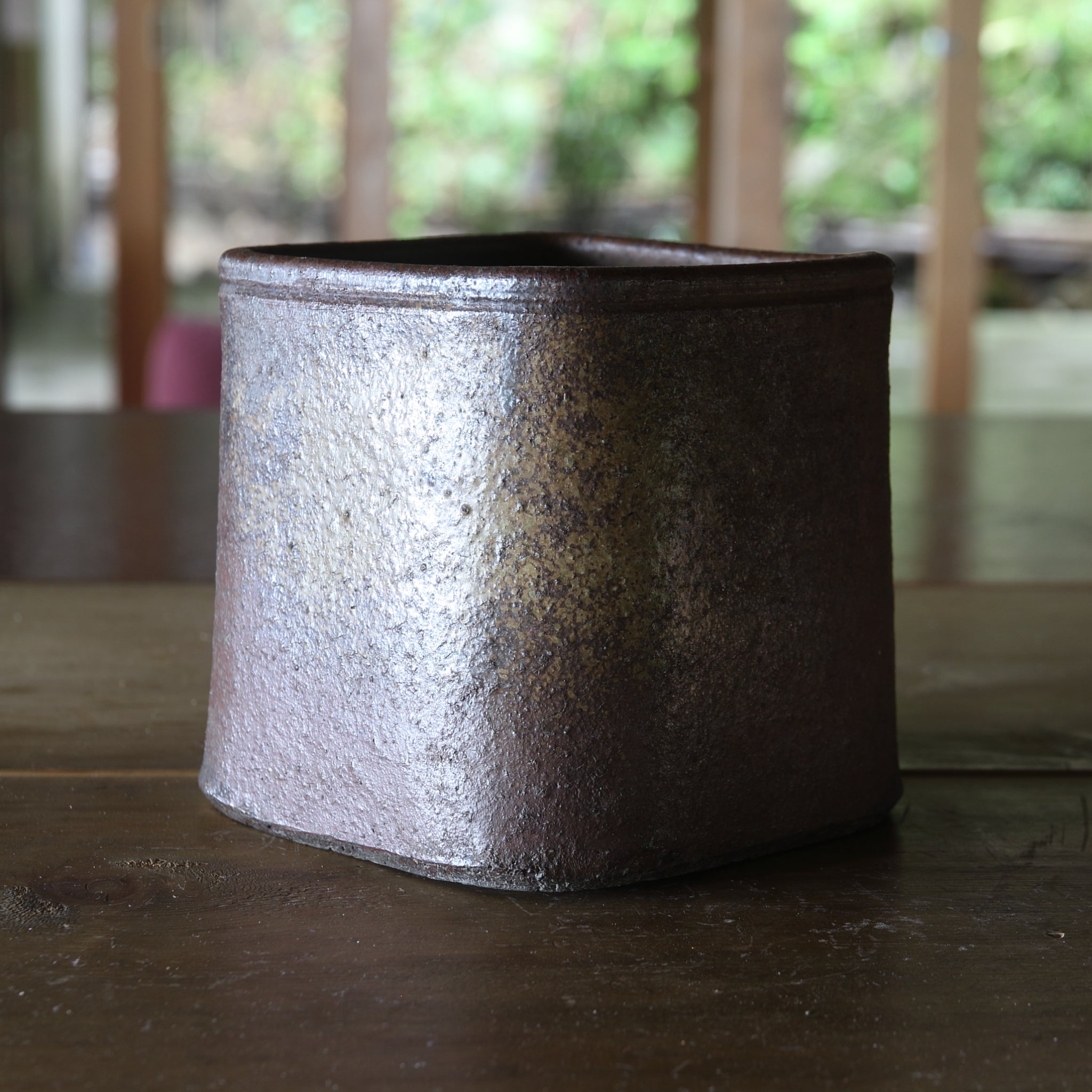 TUBO, Ko-Bizen, en forma de cuadrada, Período Muromachi(1336–1573 d. C.)