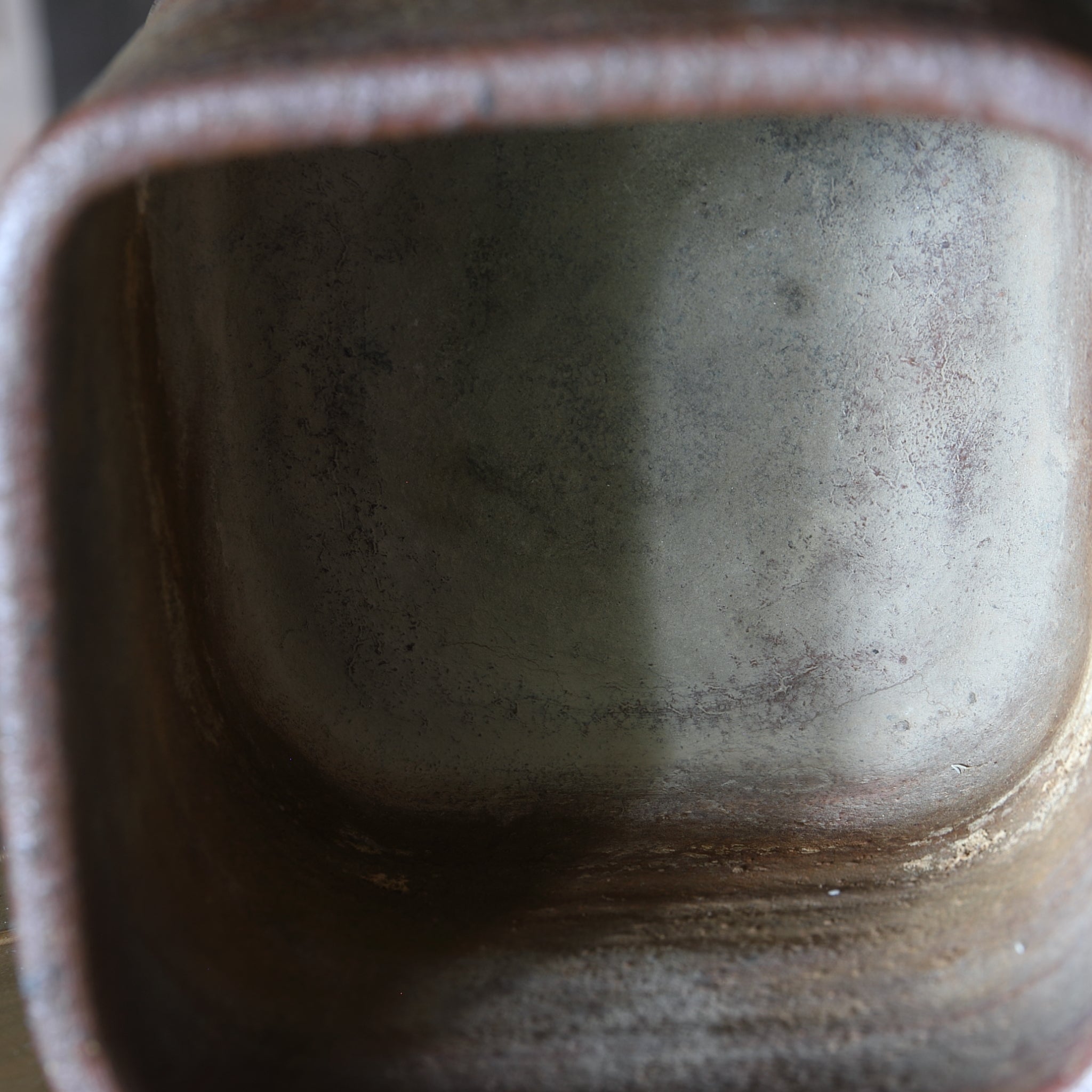 TUBE, Ko-Bizen, with a square-shaped form, Muromachi Period(1336–1573CE)