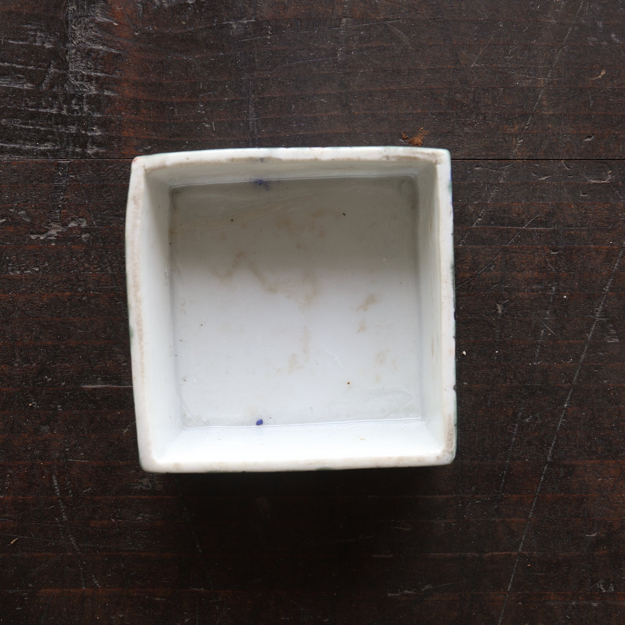 CAJA ESCALONADA PARA DULCES, Ko-Imari, Período Edo(1603–1867 d. C.)