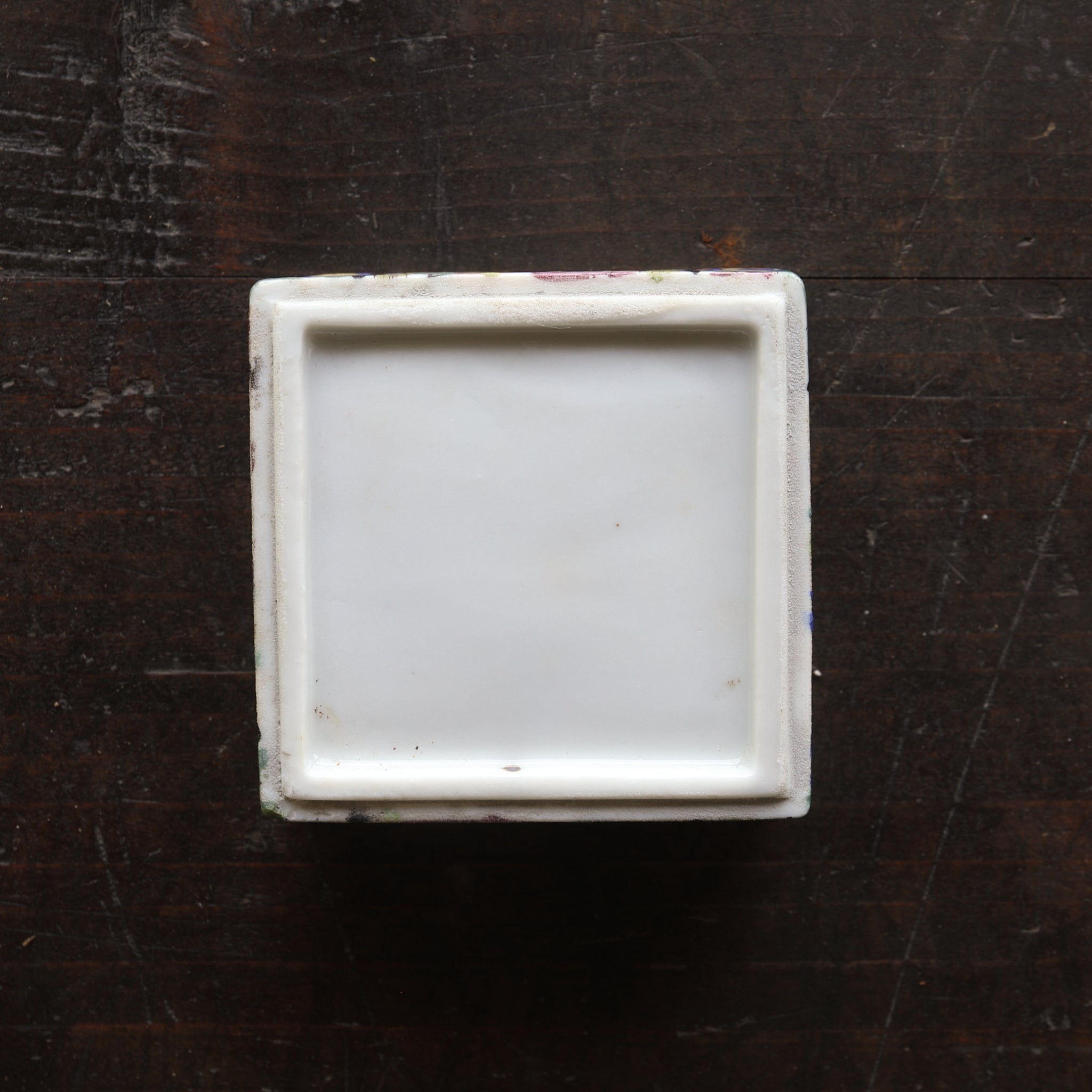 CAJA ESCALONADA PARA DULCES, Ko-Imari, Período Edo(1603–1867 d. C.)