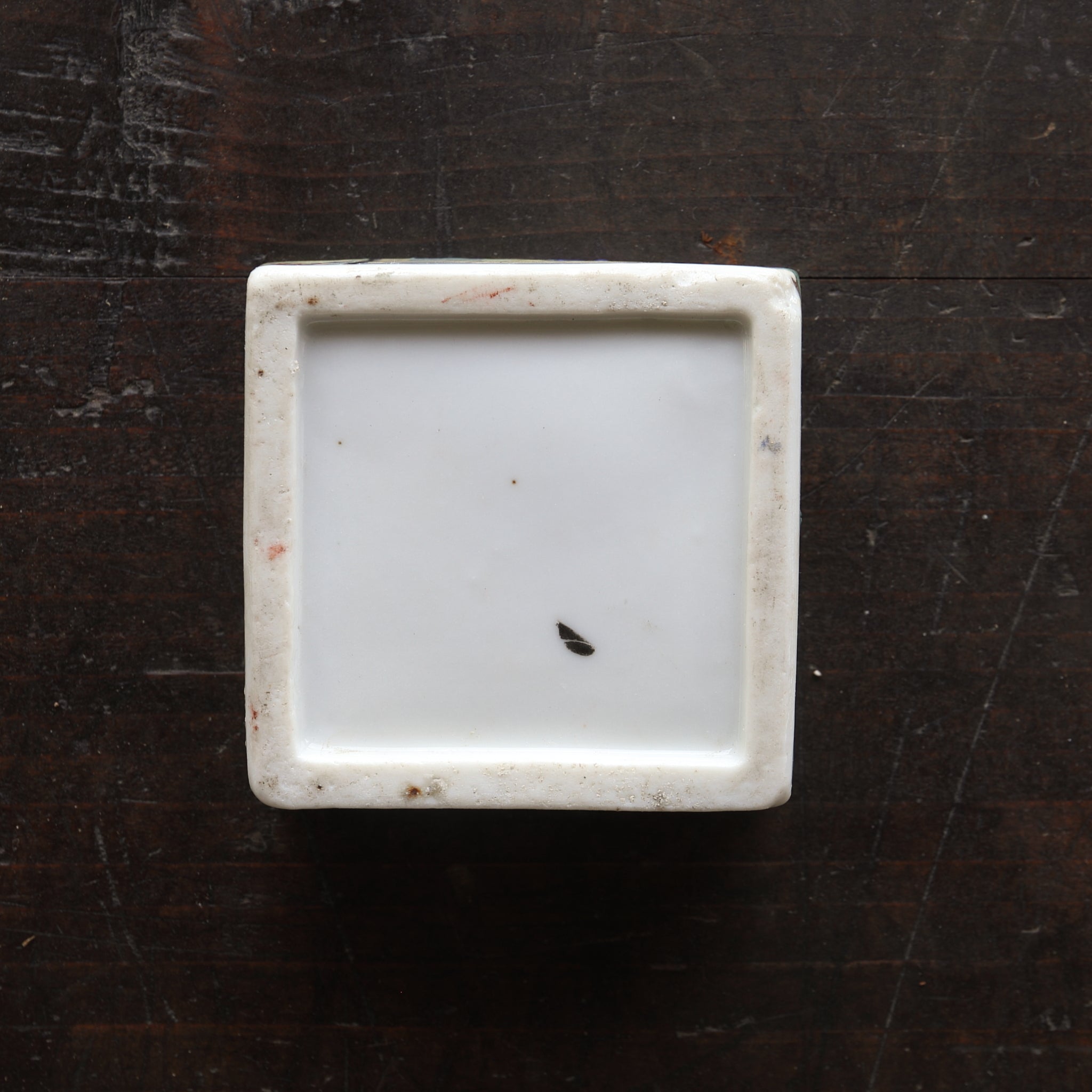 CAJA ESCALONADA PARA DULCES, Ko-Imari, Período Edo(1603–1867 d. C.)
