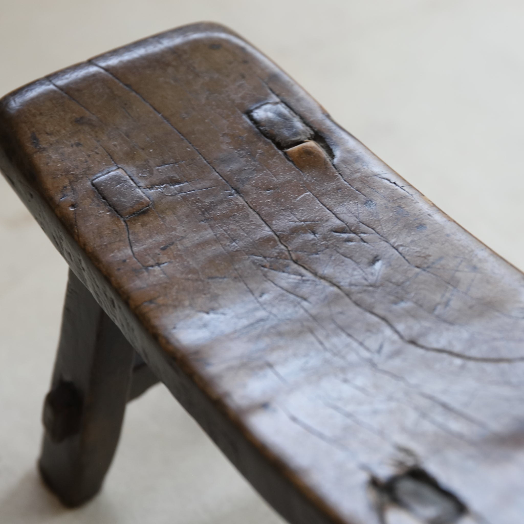 ASIENTO DE MADERA, a, Dinastía Joseon(1392–1897 d. C.)