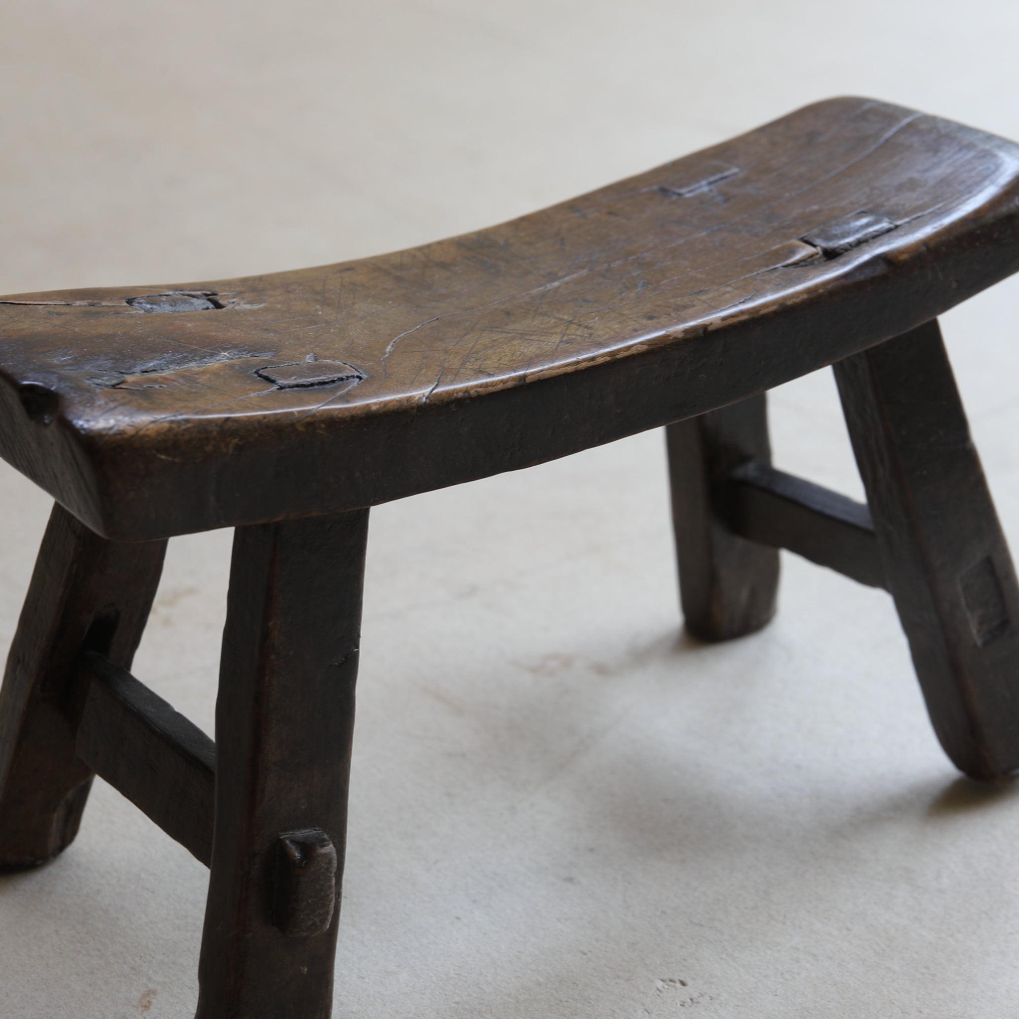 ASIENTO DE MADERA, a, Dinastía Joseon(1392–1897 d. C.)
