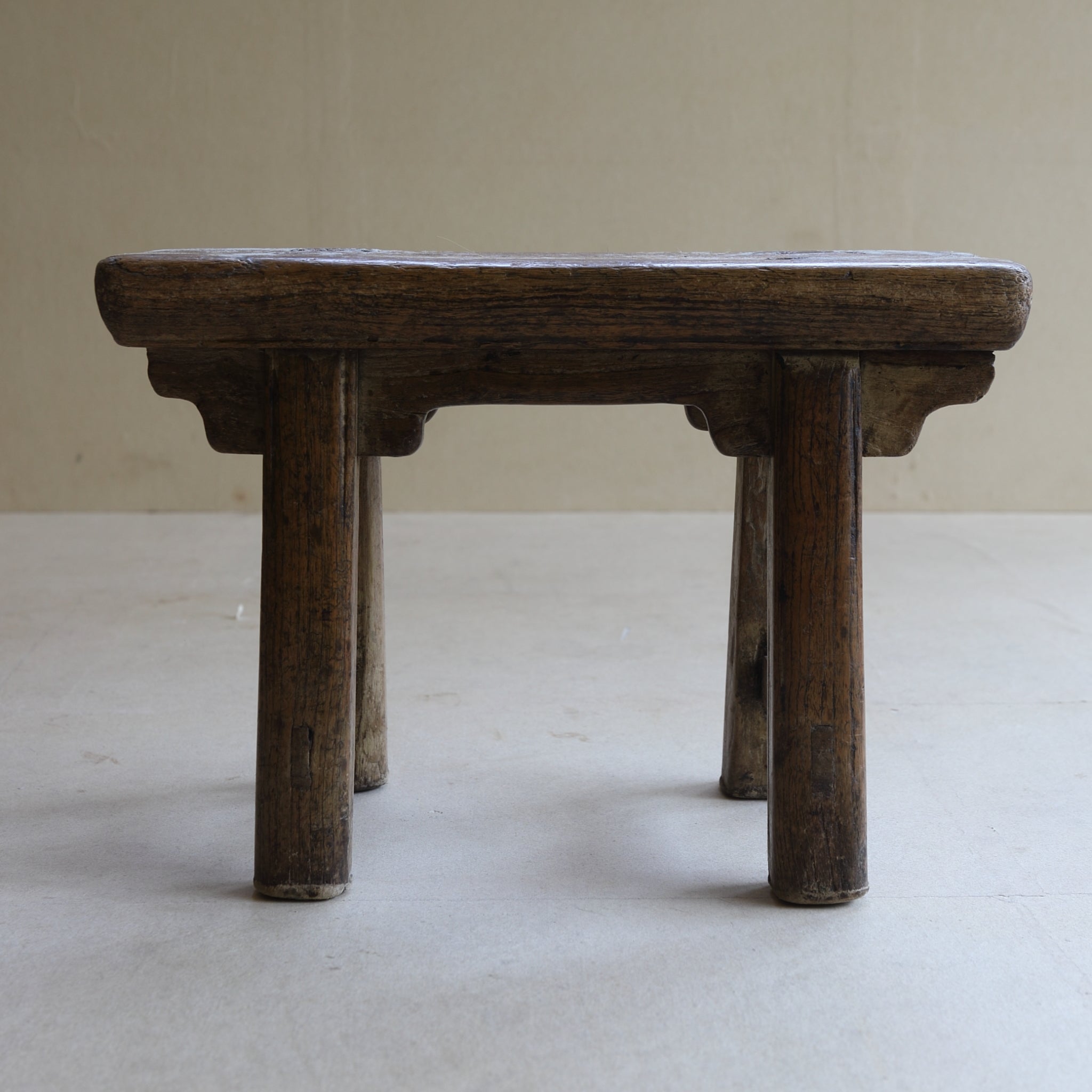 ASIENTO DE MADERA, b, Dinastía Joseon(1392–1897 d. C.)