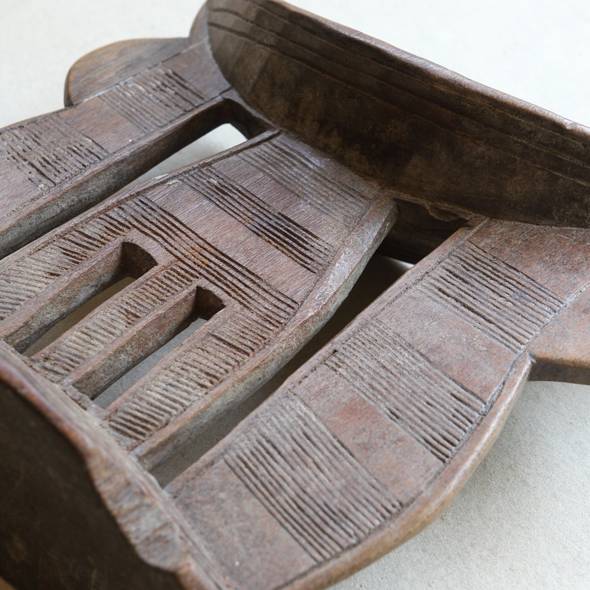 ALMOHADA DE MADERA, Antigüedades africanas, Edad Moderna Temprana(Siglos XVI–XIX)