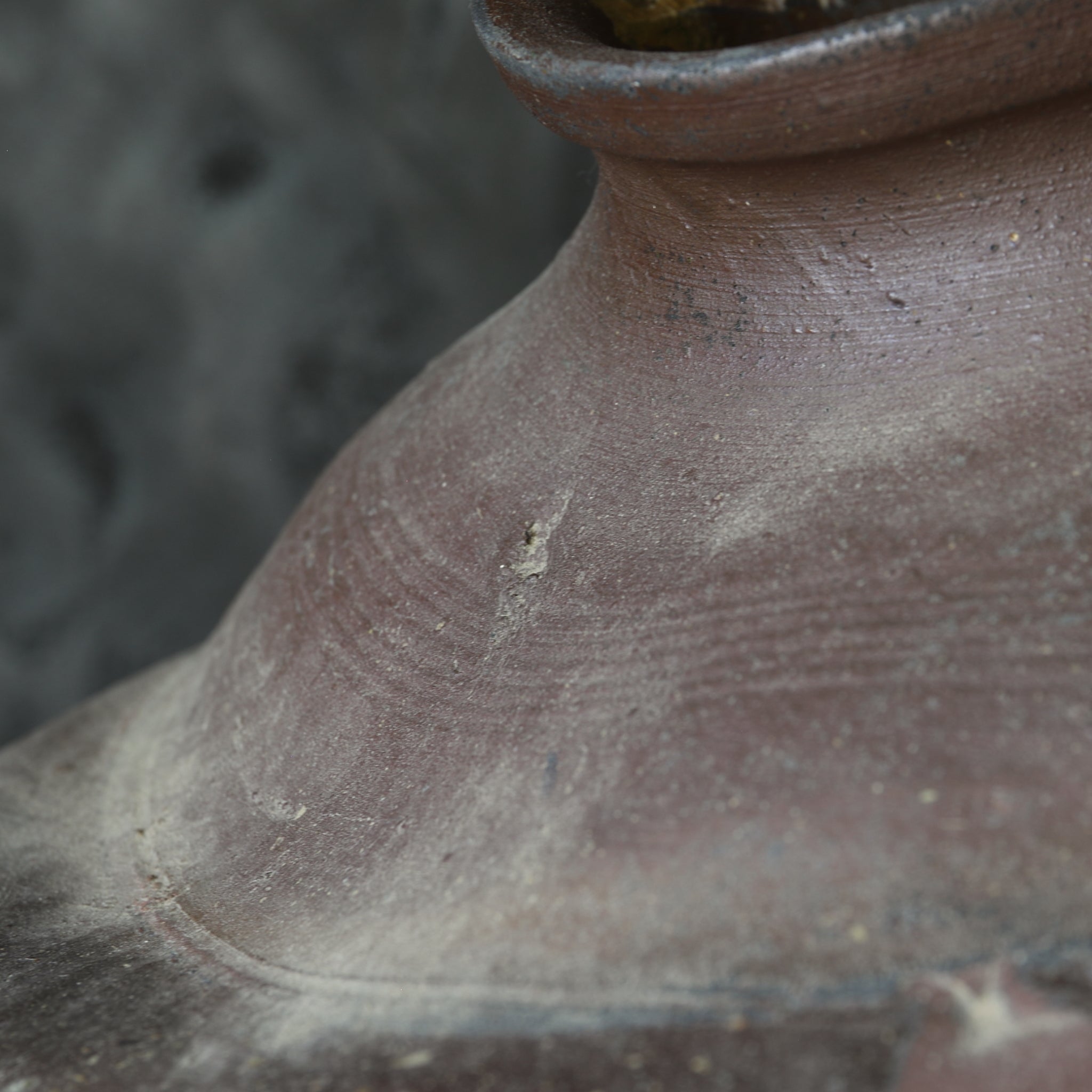 LARGE MISSHAPEN JAR, Nanban, Muromachi Period(1336–1573CE)