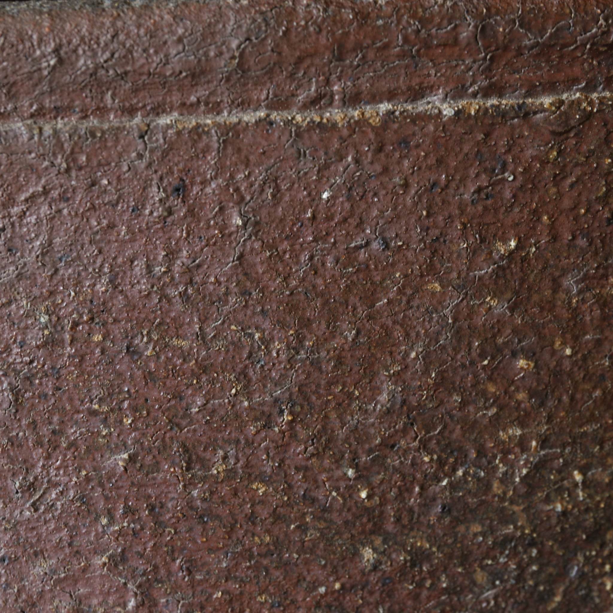 BRASERO DE CARBÓN, Ko-Bizen, en forma de cuadrada, Período Azuchi-Momoyama–Edo(1573–1867 d. C.)