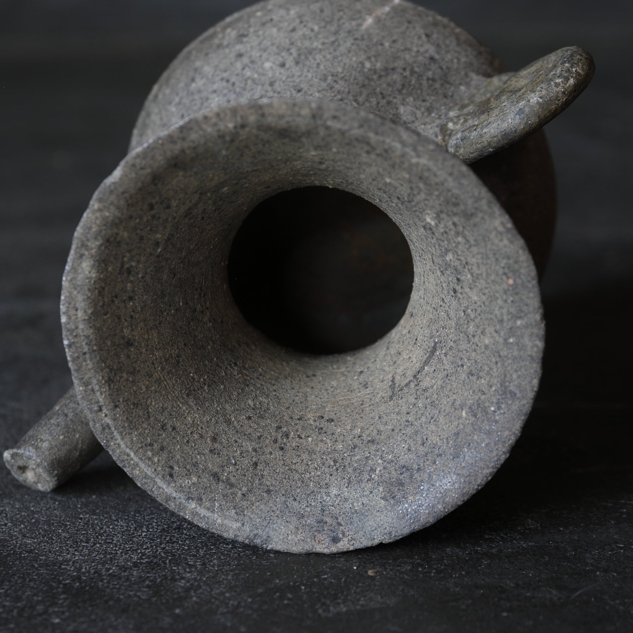 HENKELKRUG-FÖRMIGES STEINGUT, Silla-Keramik, Silla-Zeit(668–900 n. Chr.)