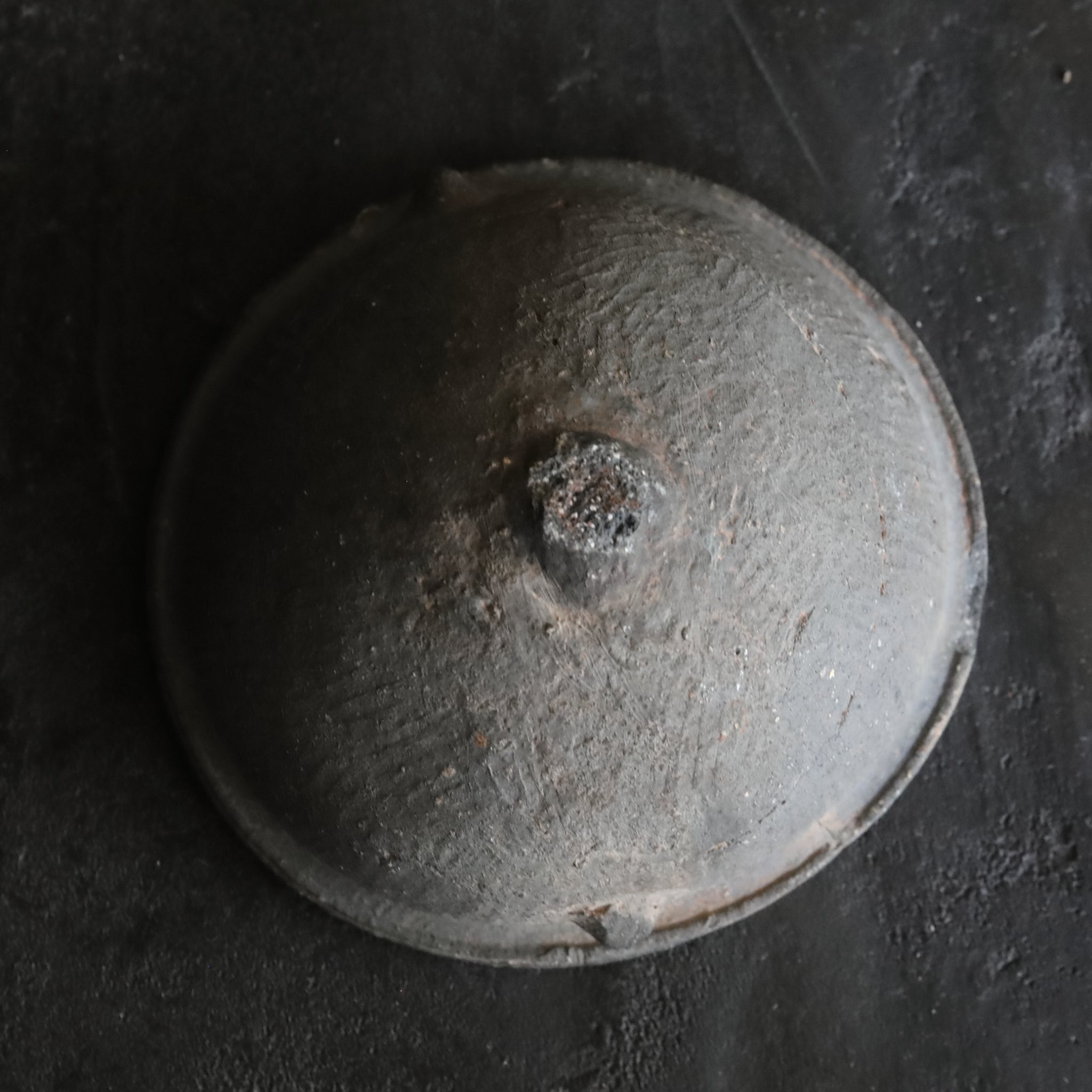 CUENCO CON DOS ASAS, Cerámica Sue, con base anular, Período Nara(710–794 d. C.)