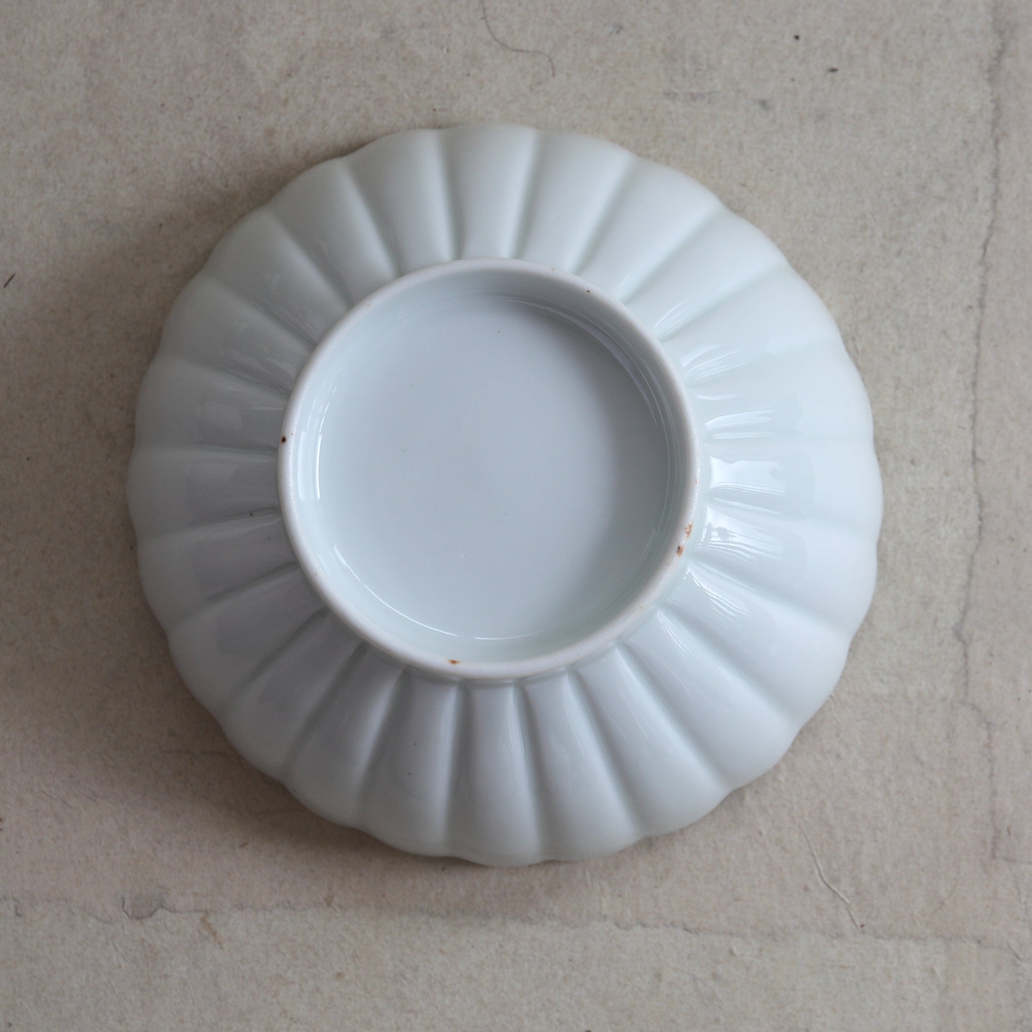 PLATO MUKOZUKE VIEJO, Hirado, con diseño de mariposa, juego de 5, Período Edo(1603–1867 d. C.)