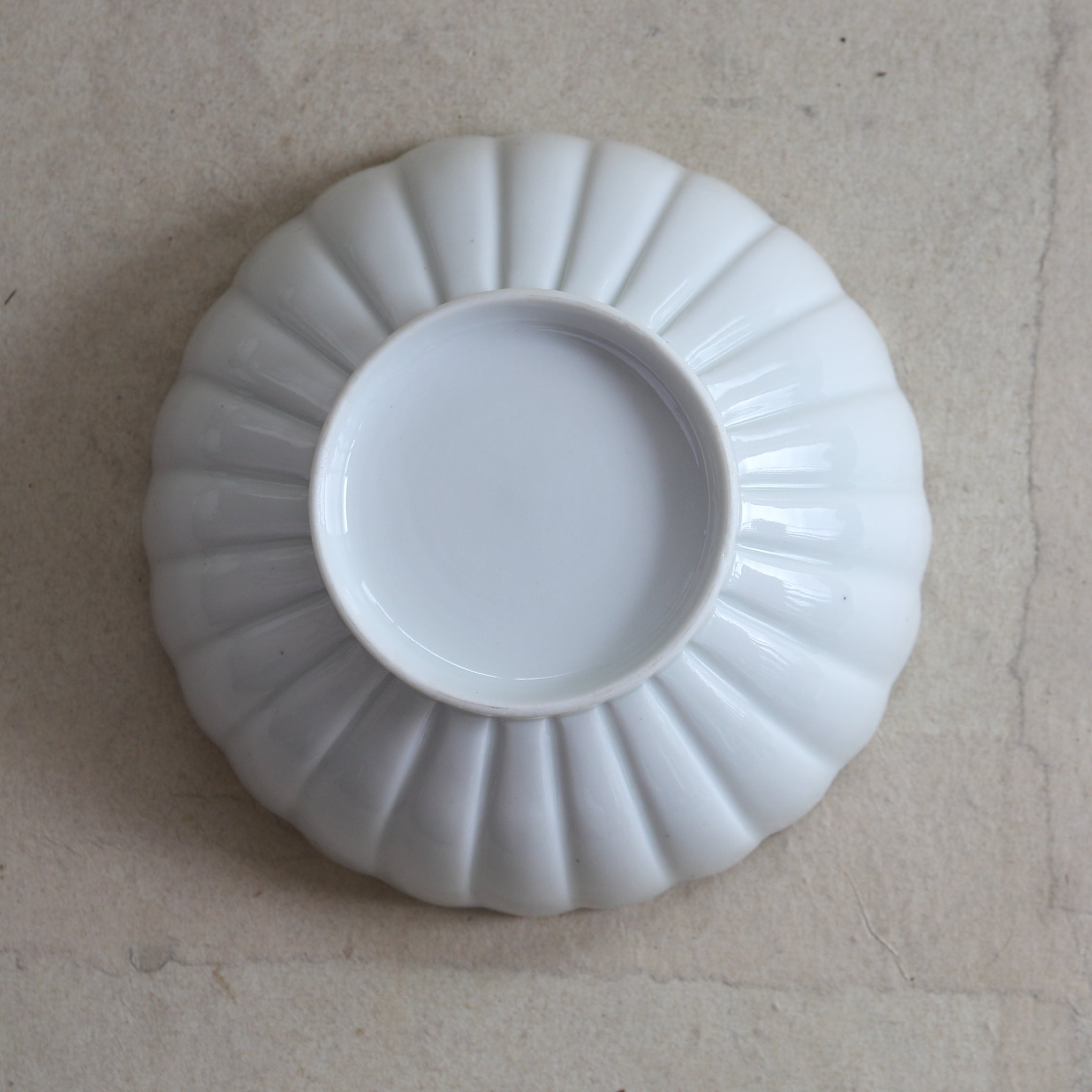 PLATO MUKOZUKE VIEJO, Hirado, con diseño de mariposa, juego de 5, Período Edo(1603–1867 d. C.)
