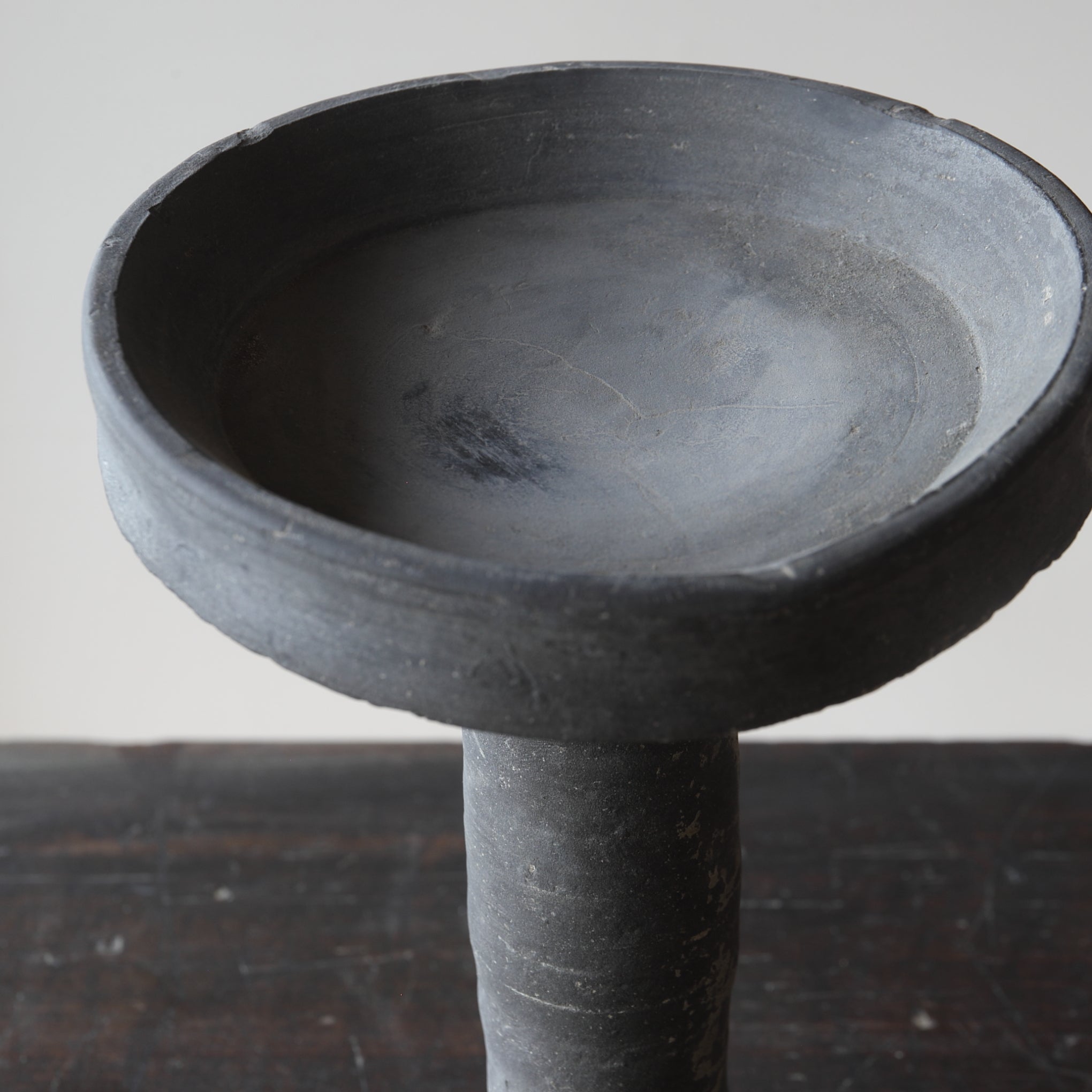 DISH, Gray Earthenware, with incised characters, Han Dynasty(206BCE–220CE)