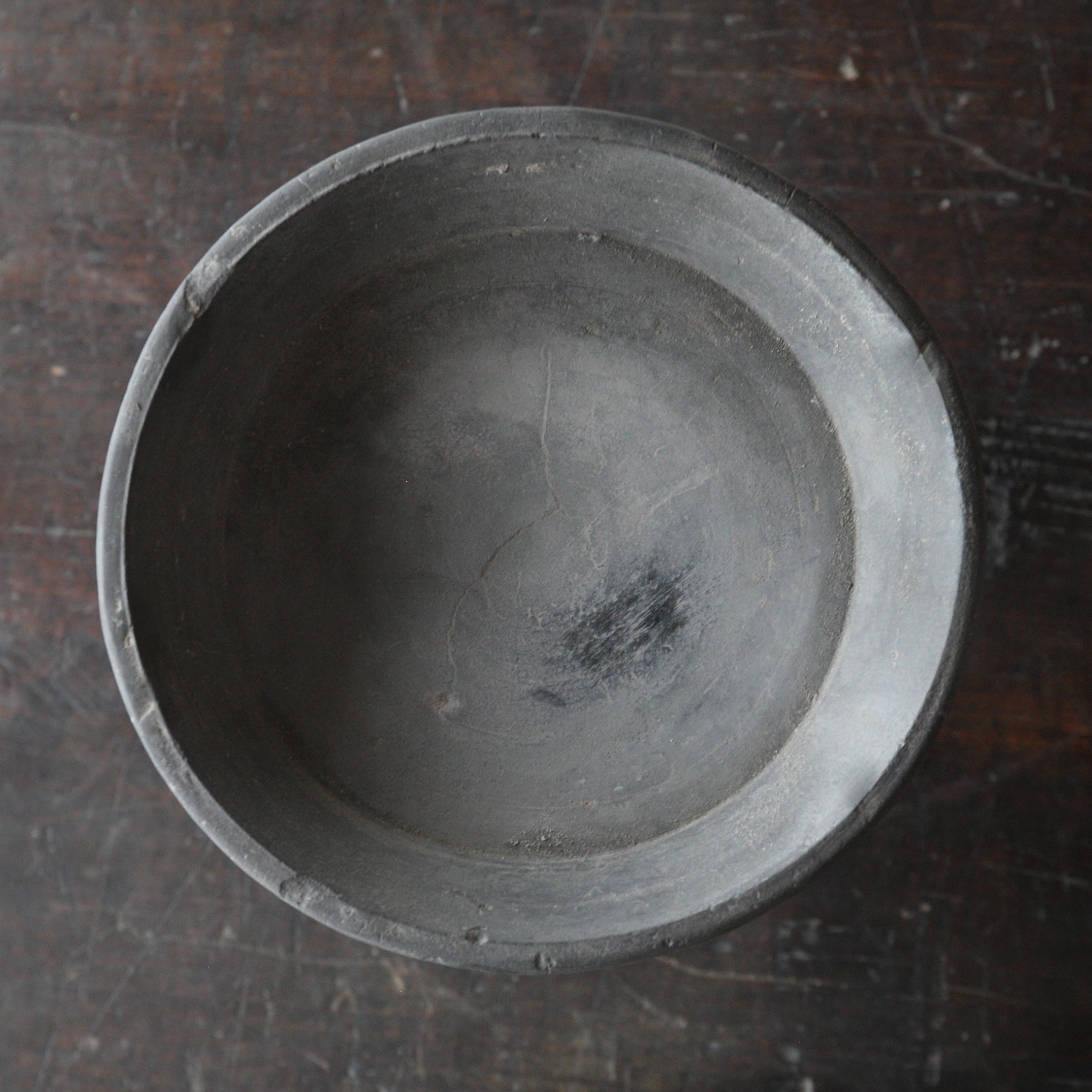 DISH, Gray Earthenware, with incised characters, Han Dynasty(206BCE–220CE)