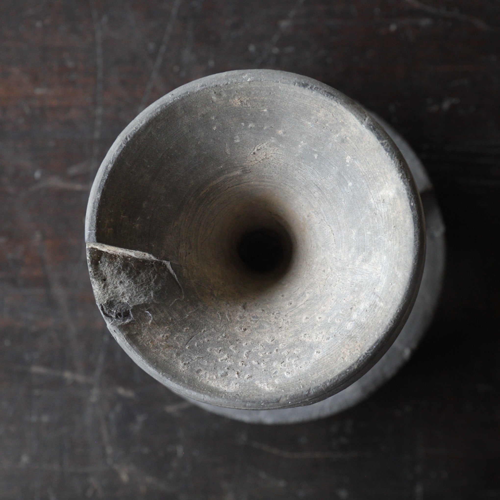 DISH, Gray Earthenware, with incised characters, Han Dynasty(206BCE–220CE)