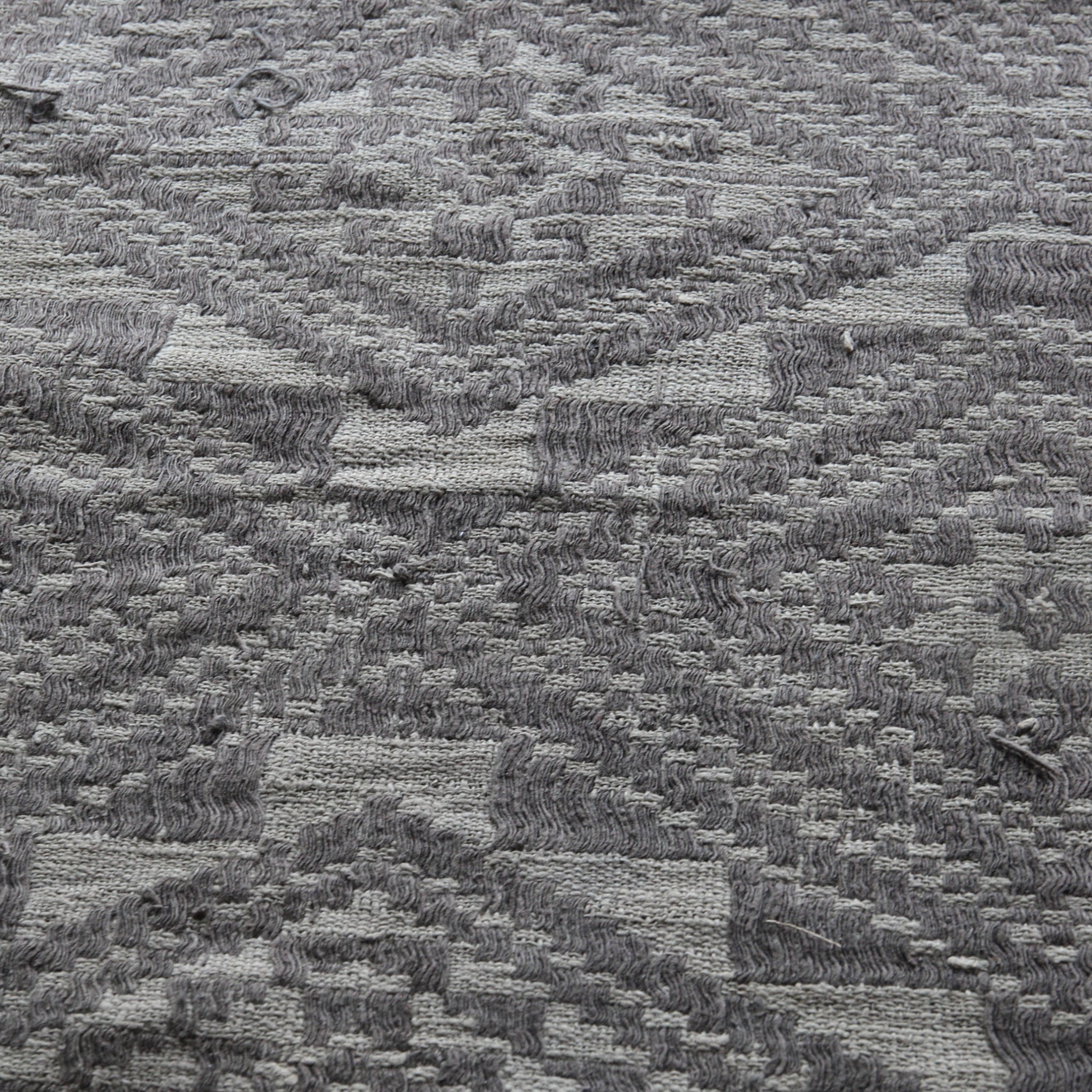 DANTSŪ, 1, Antigüedades vietnamitas, Edad Moderna Temprana(Siglos XVI–XIX)