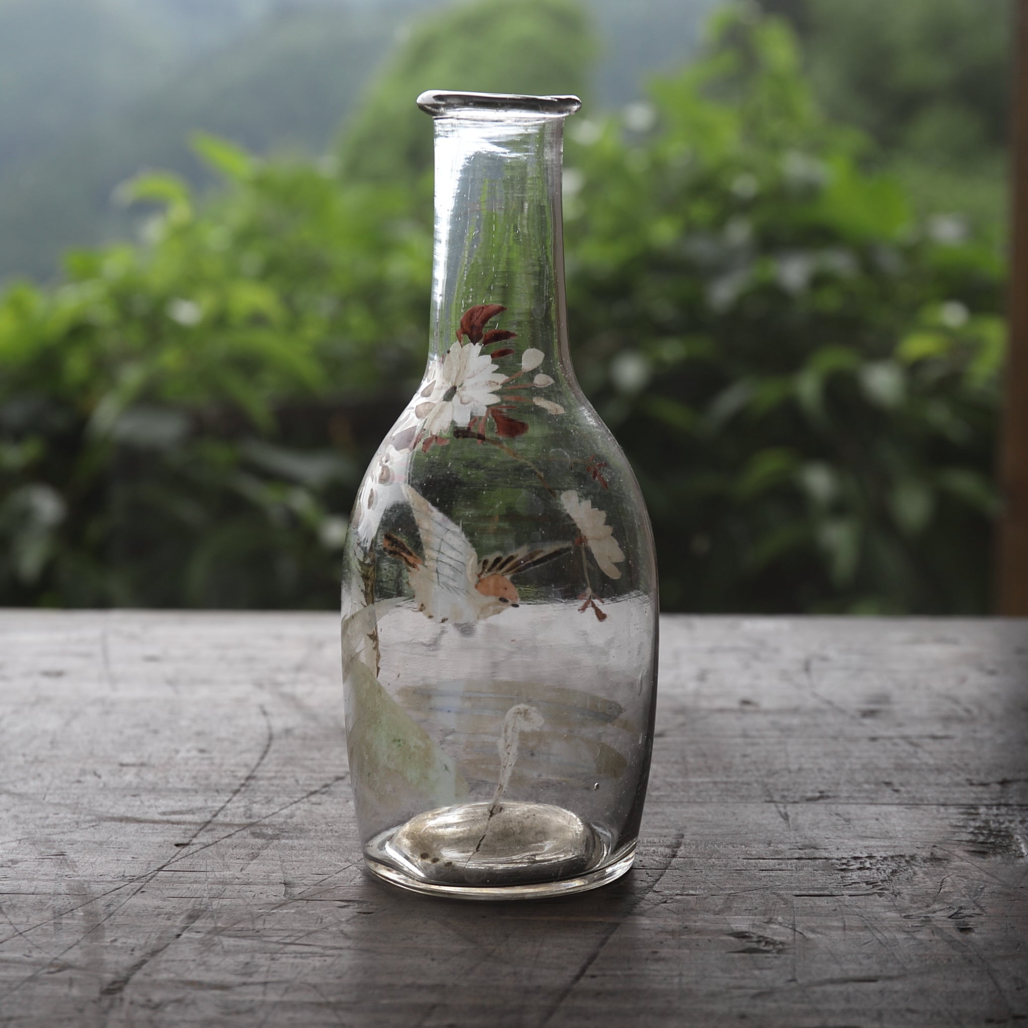 珐琅彩绘玻璃酒瓶(大正时期, 公元1912年–1926年)