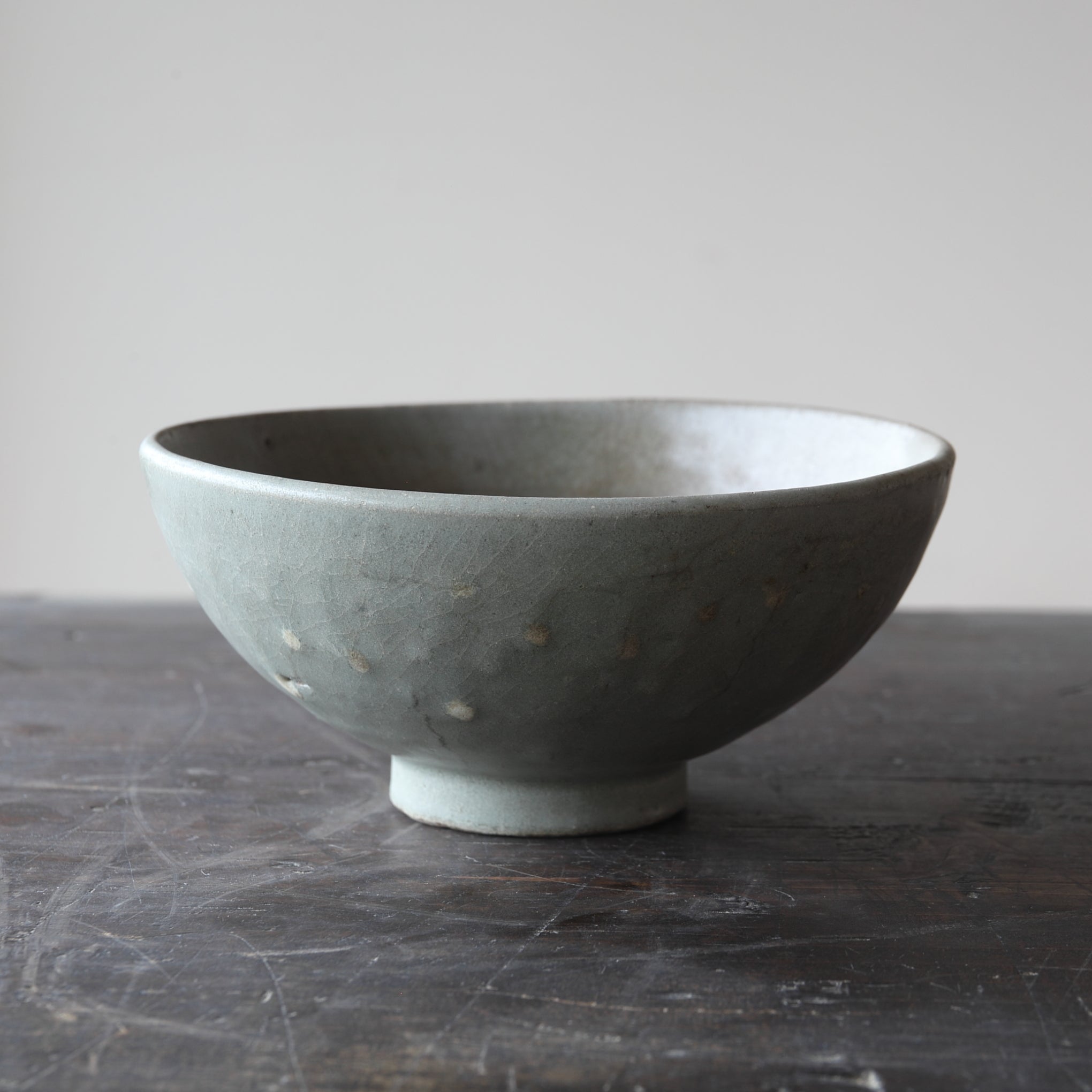 TAZÓN DE TÉ, horno Longquan, celadón, Dinastía Song(960–1279 d. C.)