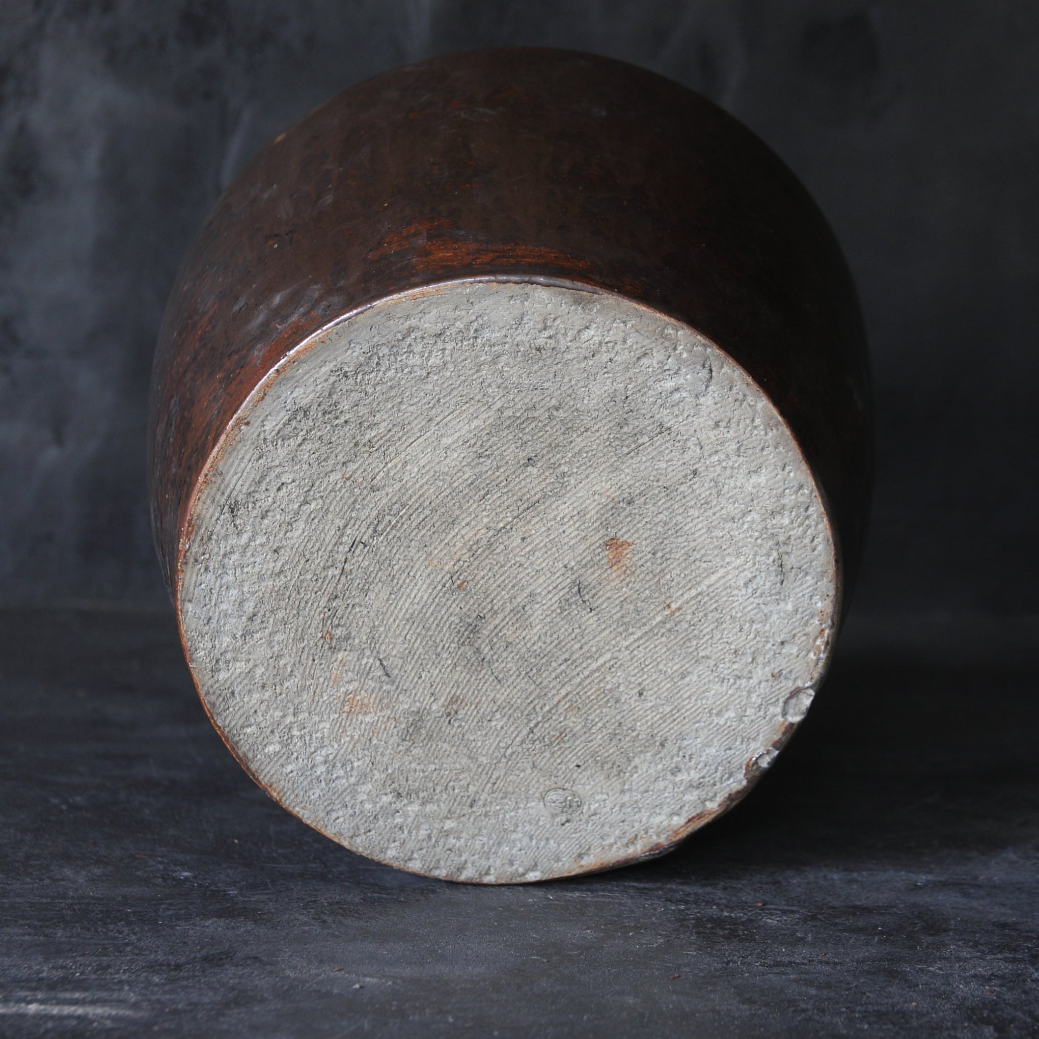 BRASERO y TENAZAS PARA FUEGO, Hecho por Miura Chikusen, con caja de madera, Período Taisho(1912–1926 d. C.)