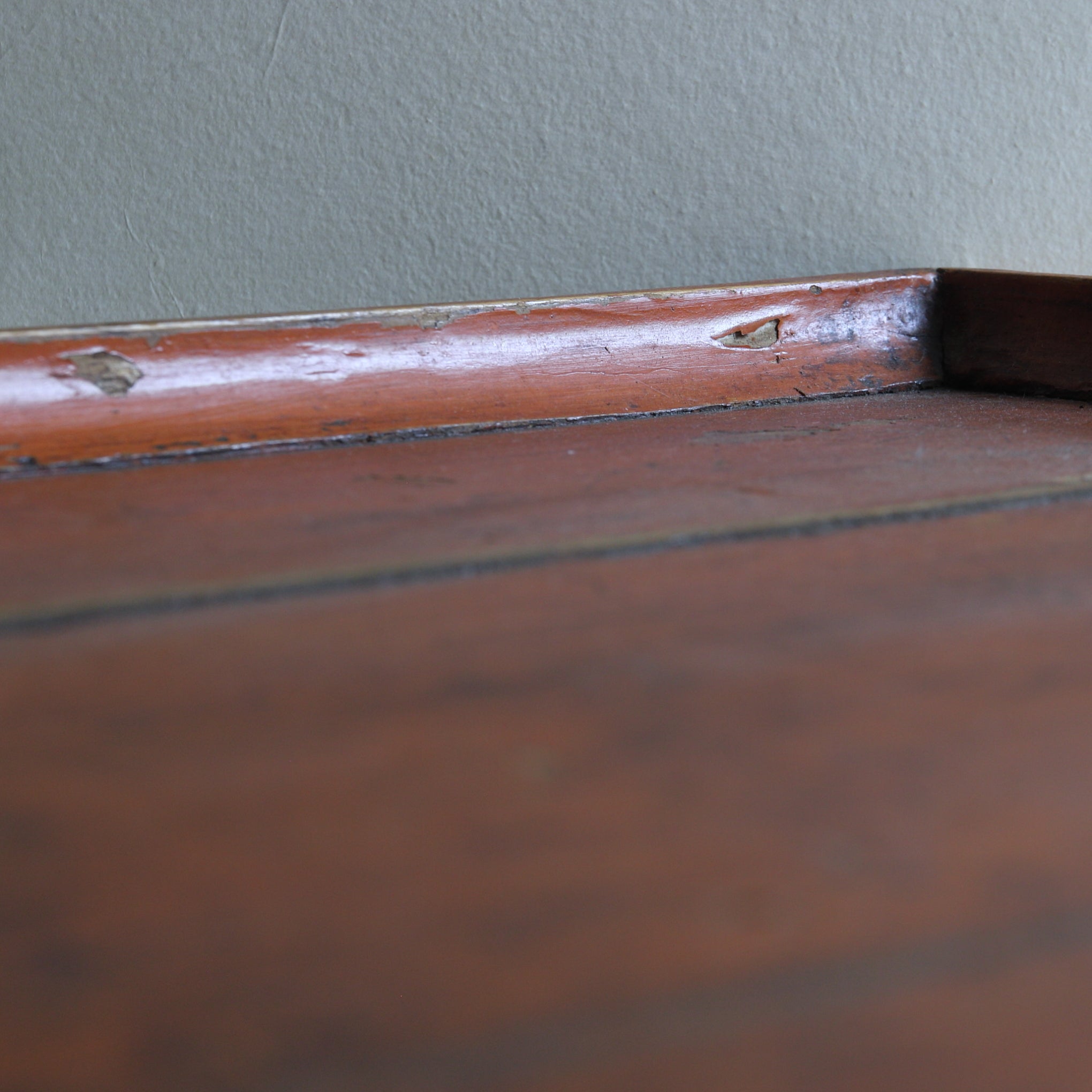 BANDEJA DE MADERA GRANDE, En forma de cuadrada, a6, Dinastía Joseon(1392–1897 d. C.)