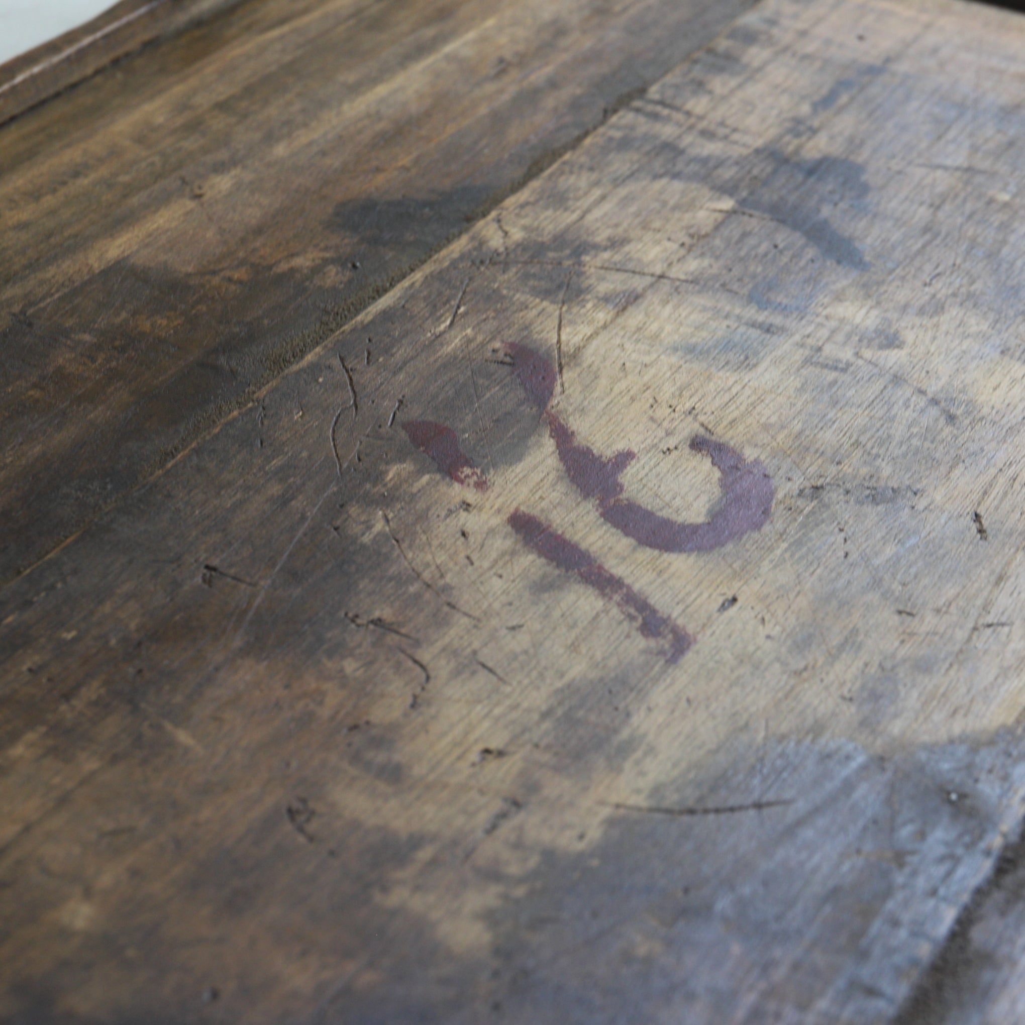 BANDEJA DE MADERA GRANDE, En forma de cuadrada, a6, Dinastía Joseon(1392–1897 d. C.)