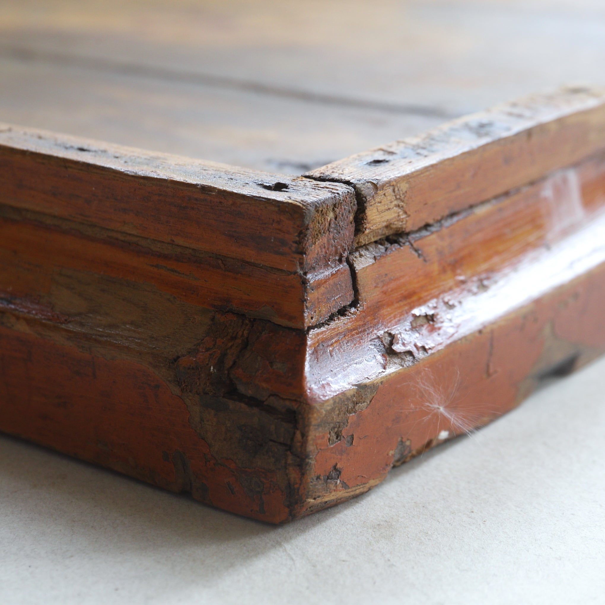 BANDEJA DE MADERA GRANDE, En forma de cuadrada, a6, Dinastía Joseon(1392–1897 d. C.)