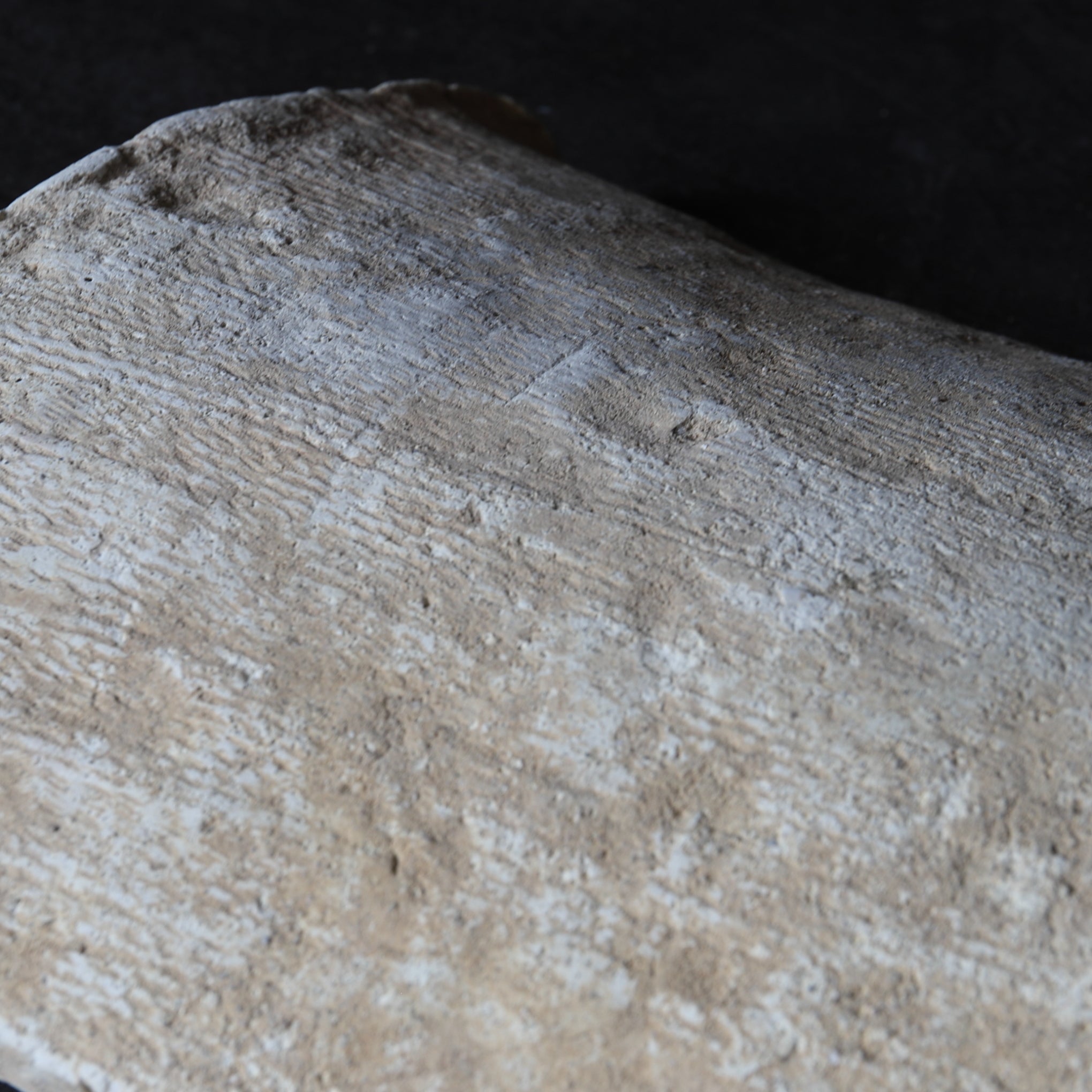 TEJA CON IMPRESIONES DE TELA, Período Nara(710–794 d. C.)