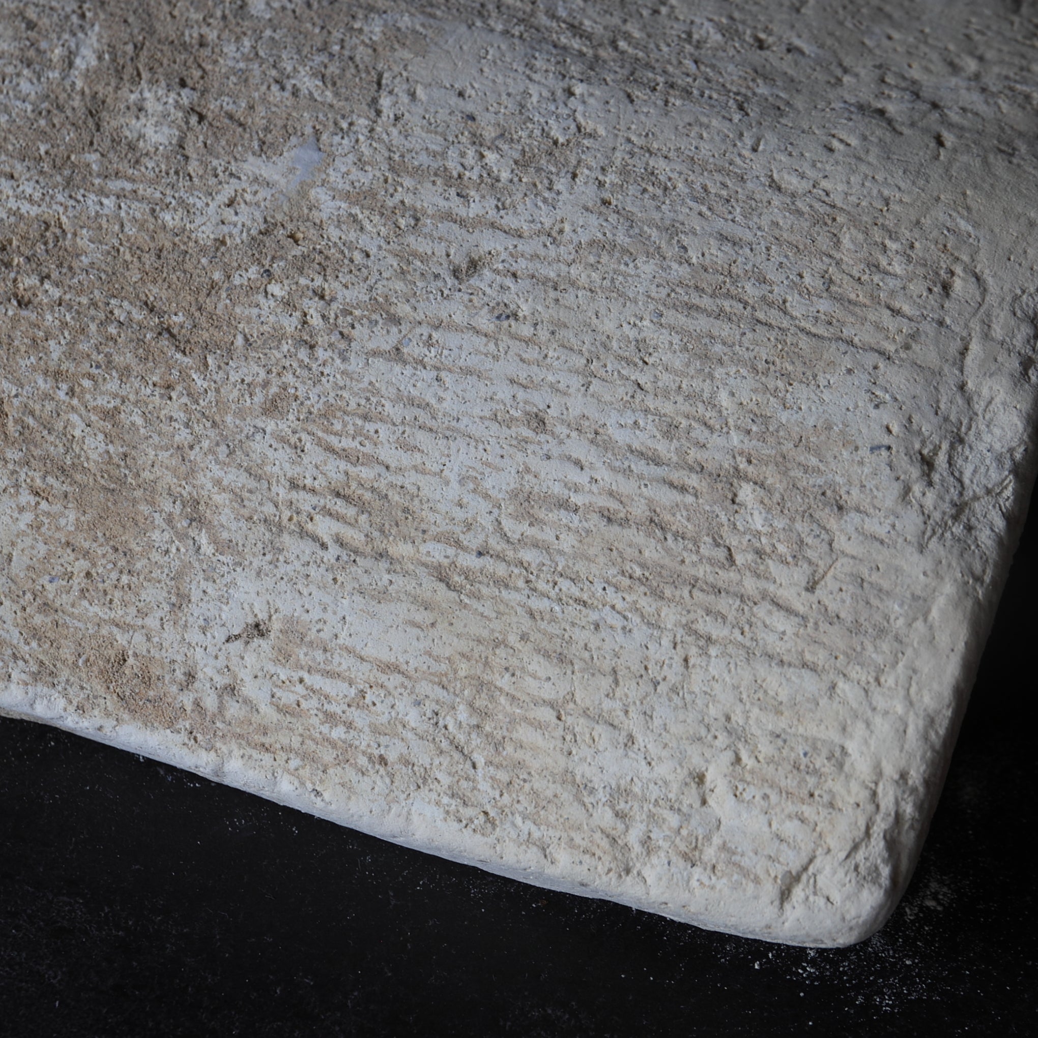 TEJA CON IMPRESIONES DE TELA, Período Nara(710–794 d. C.)