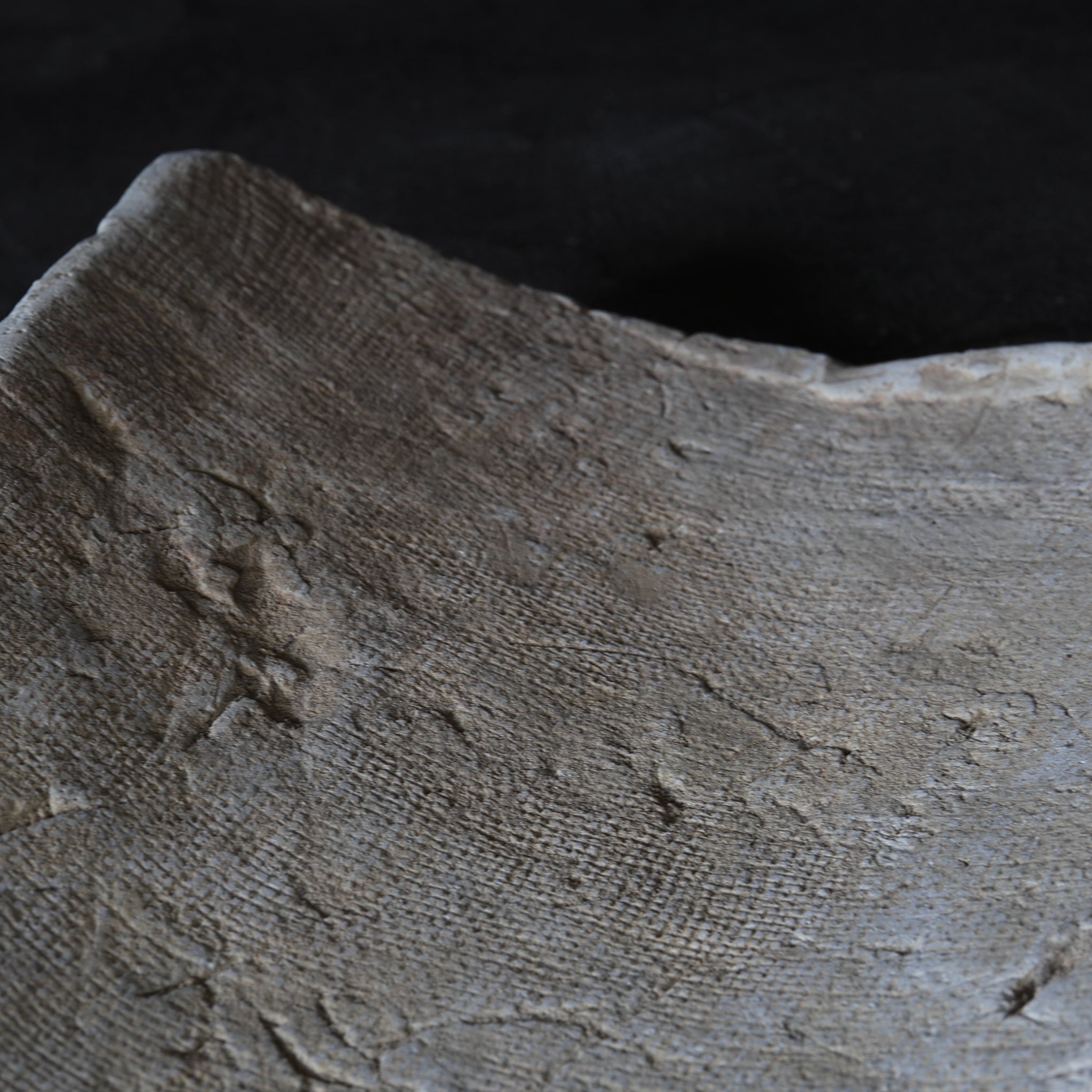 TEJA CON IMPRESIONES DE TELA, Período Nara(710–794 d. C.)
