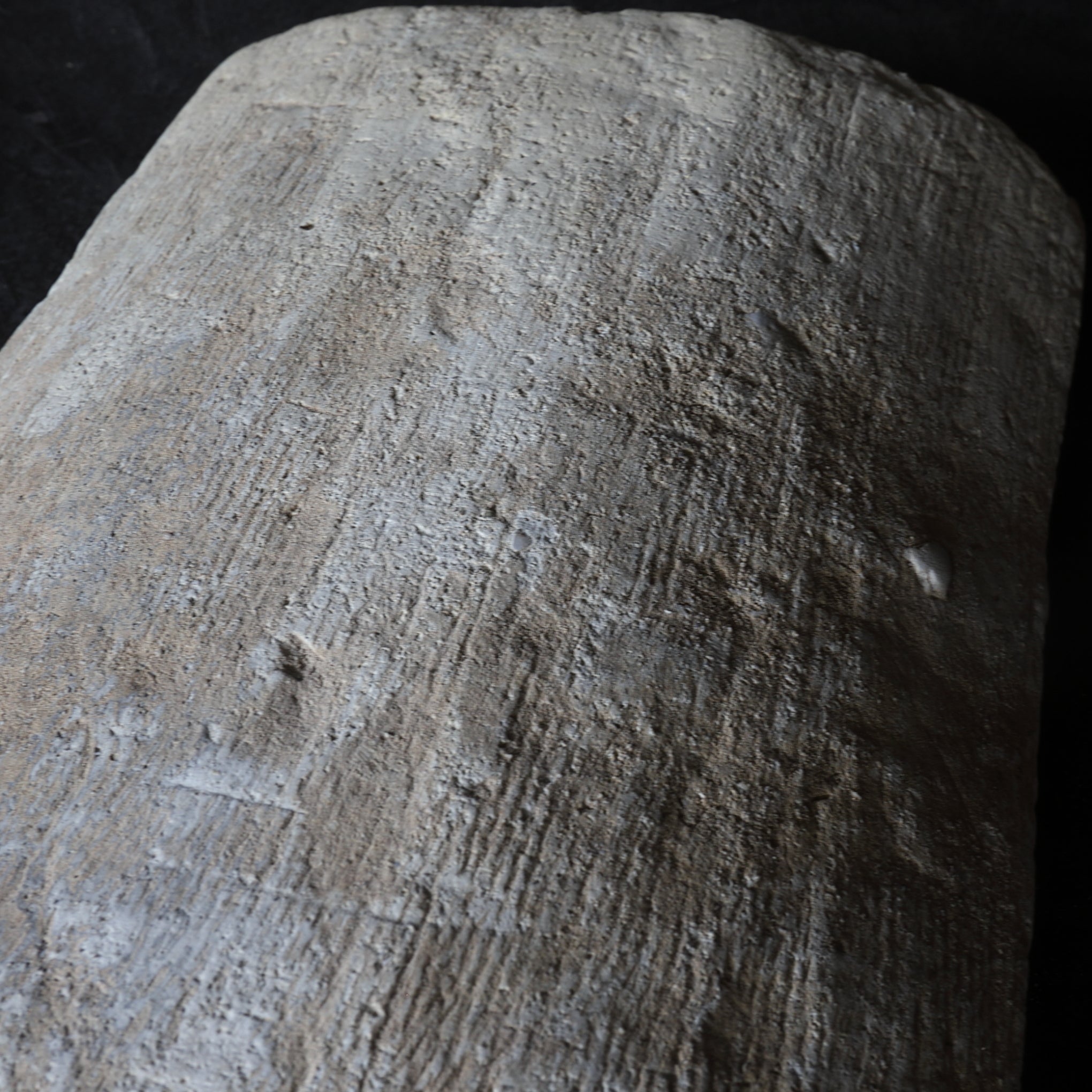 TEJA CON IMPRESIONES DE TELA, Período Nara(710–794 d. C.)