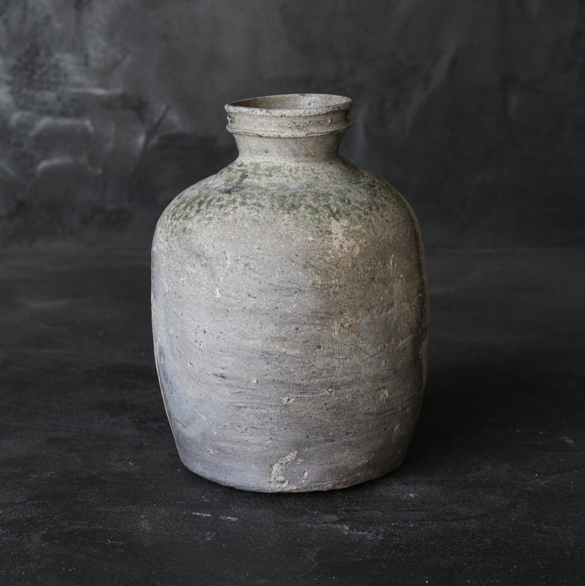 JARRA PEQUEÑA, Cerámica Sue / Uzukumaru, vidriado ceniza, Período Kofun(250–581 d. C.)